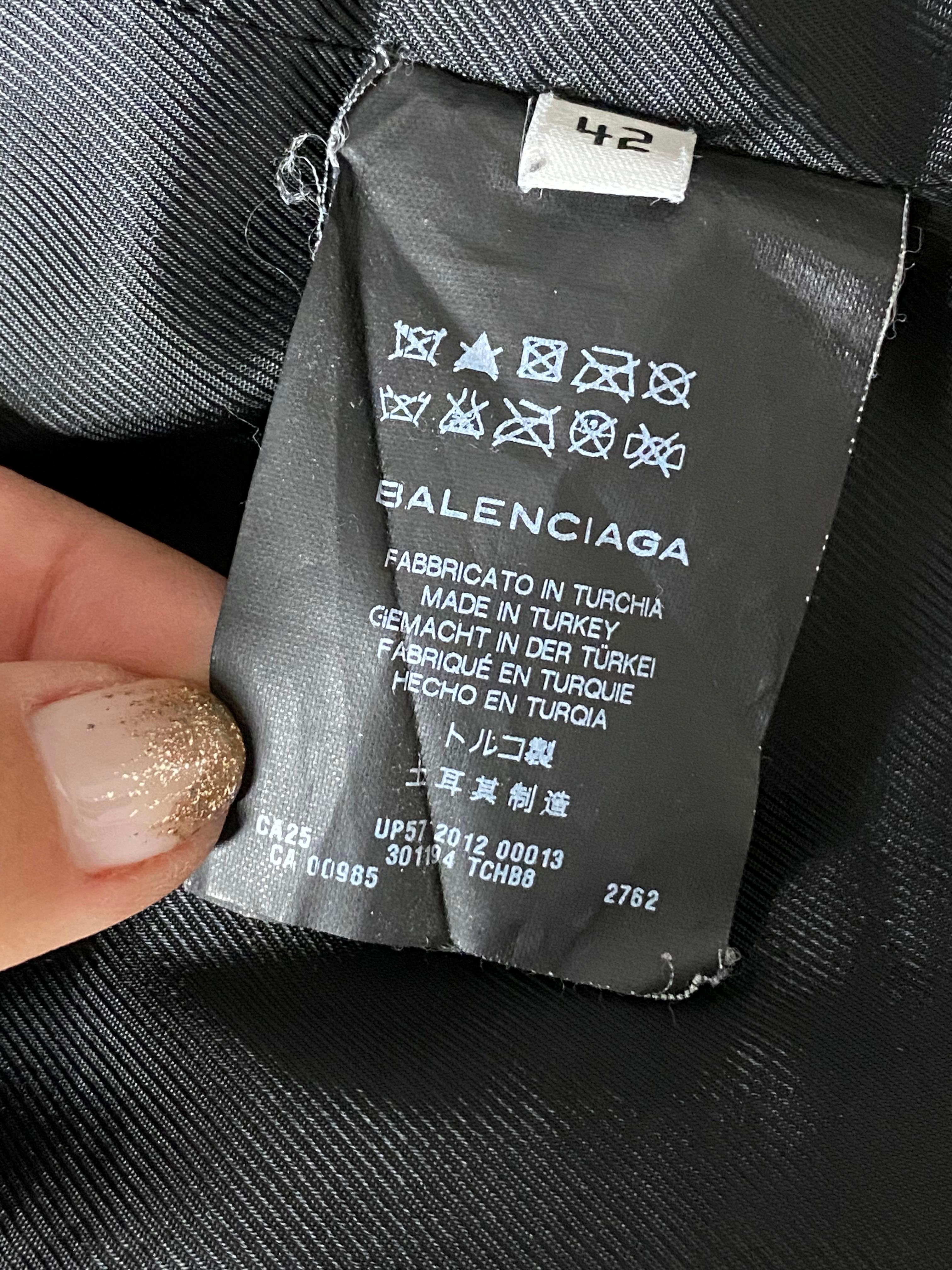 Vintage Balenciaga Black and Olive Moto Leather Jacket, Size 42 For Sale 3