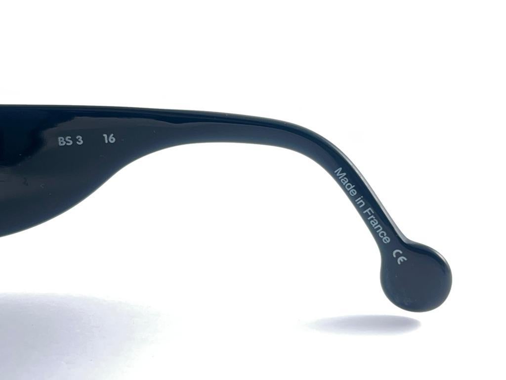 Vintage Balenciaga BS3  Sleek Black Grey Lenses 1980'S Sunglasses Made In France For Sale 7
