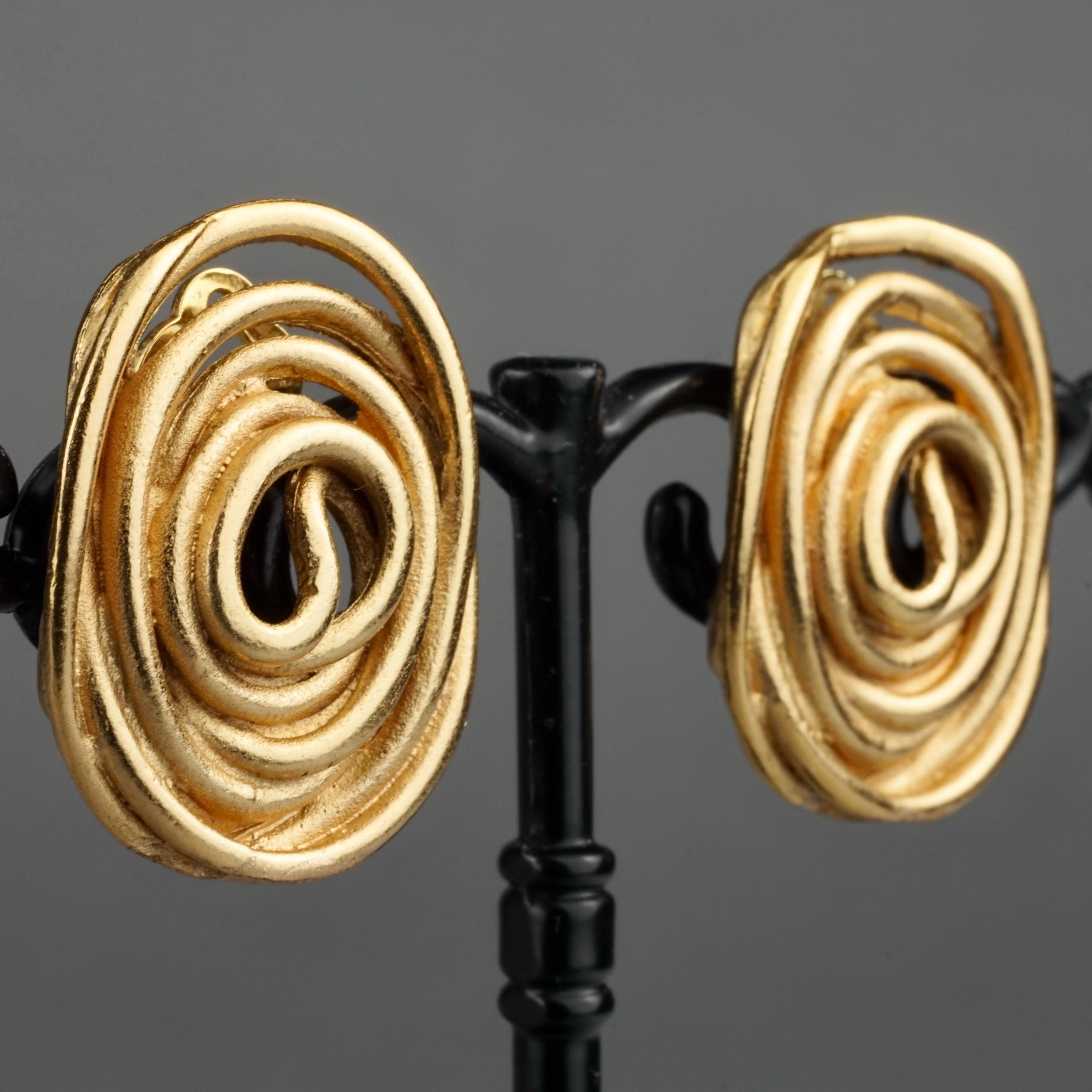 Vintage BALENCIAGA Spiral Earrings In Excellent Condition In Kingersheim, Alsace