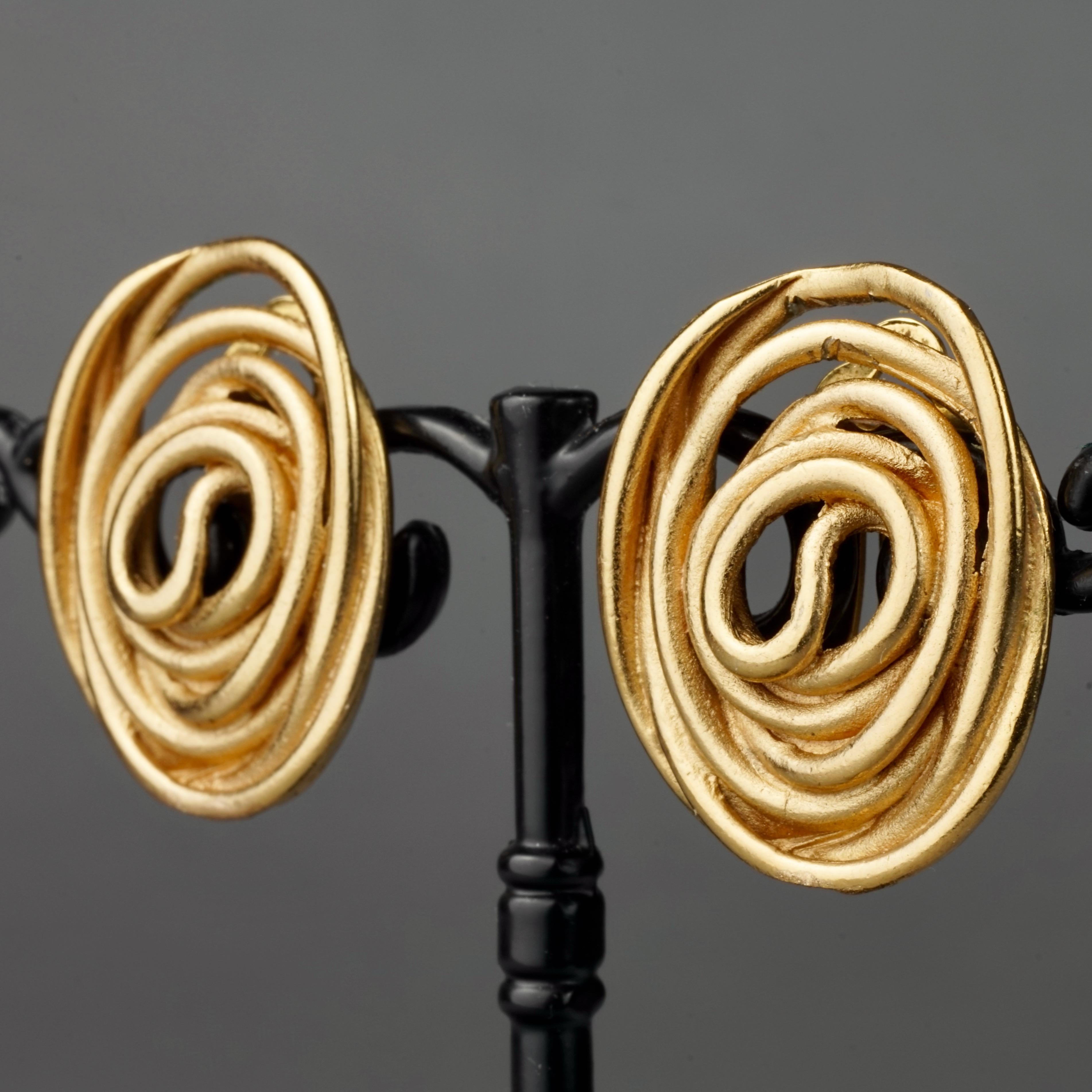Vintage BALENCIAGA Spiral Earrings In Excellent Condition In Kingersheim, Alsace