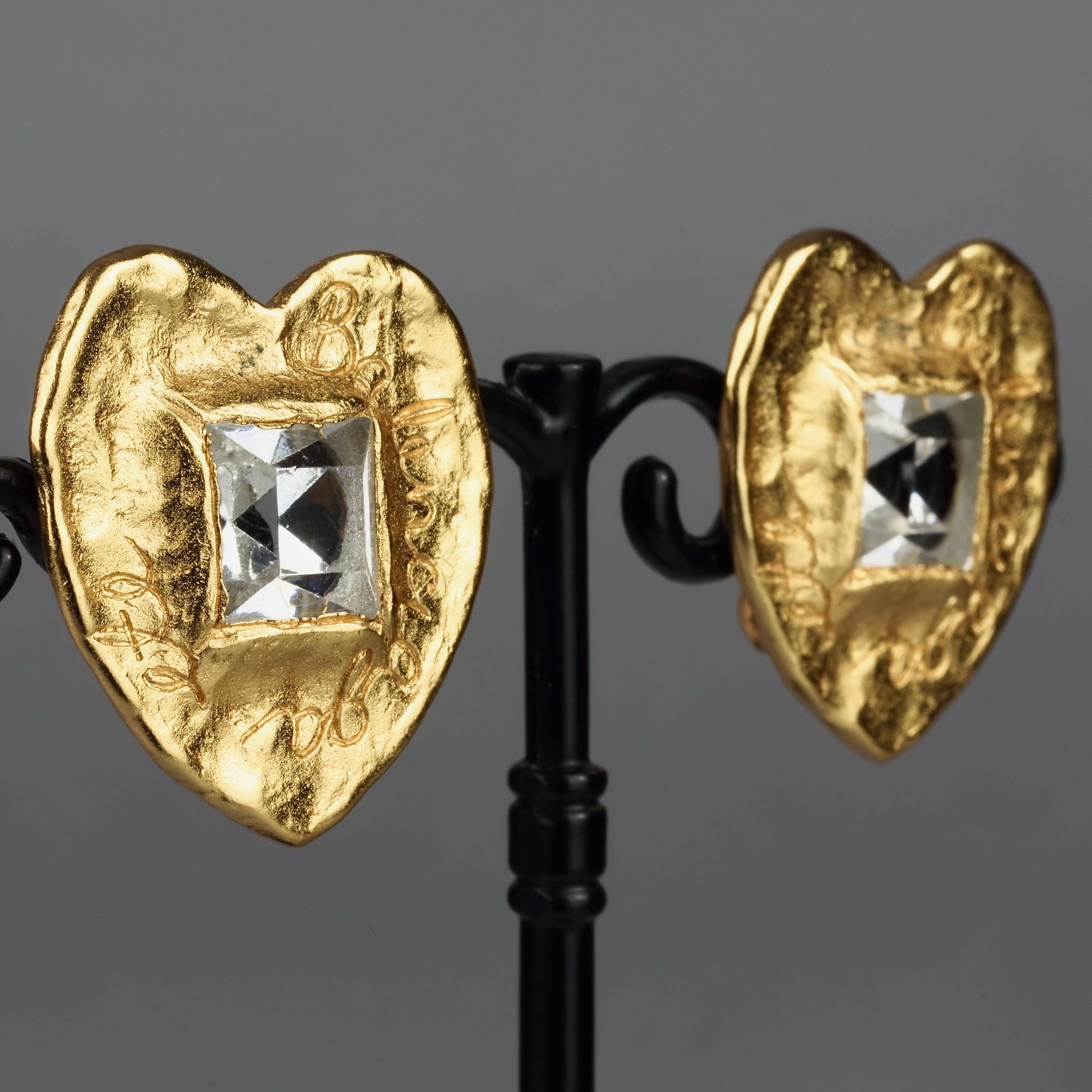Vintage BALENCIAGA Textured Logo Heart Stone Earrings In Excellent Condition In Kingersheim, Alsace