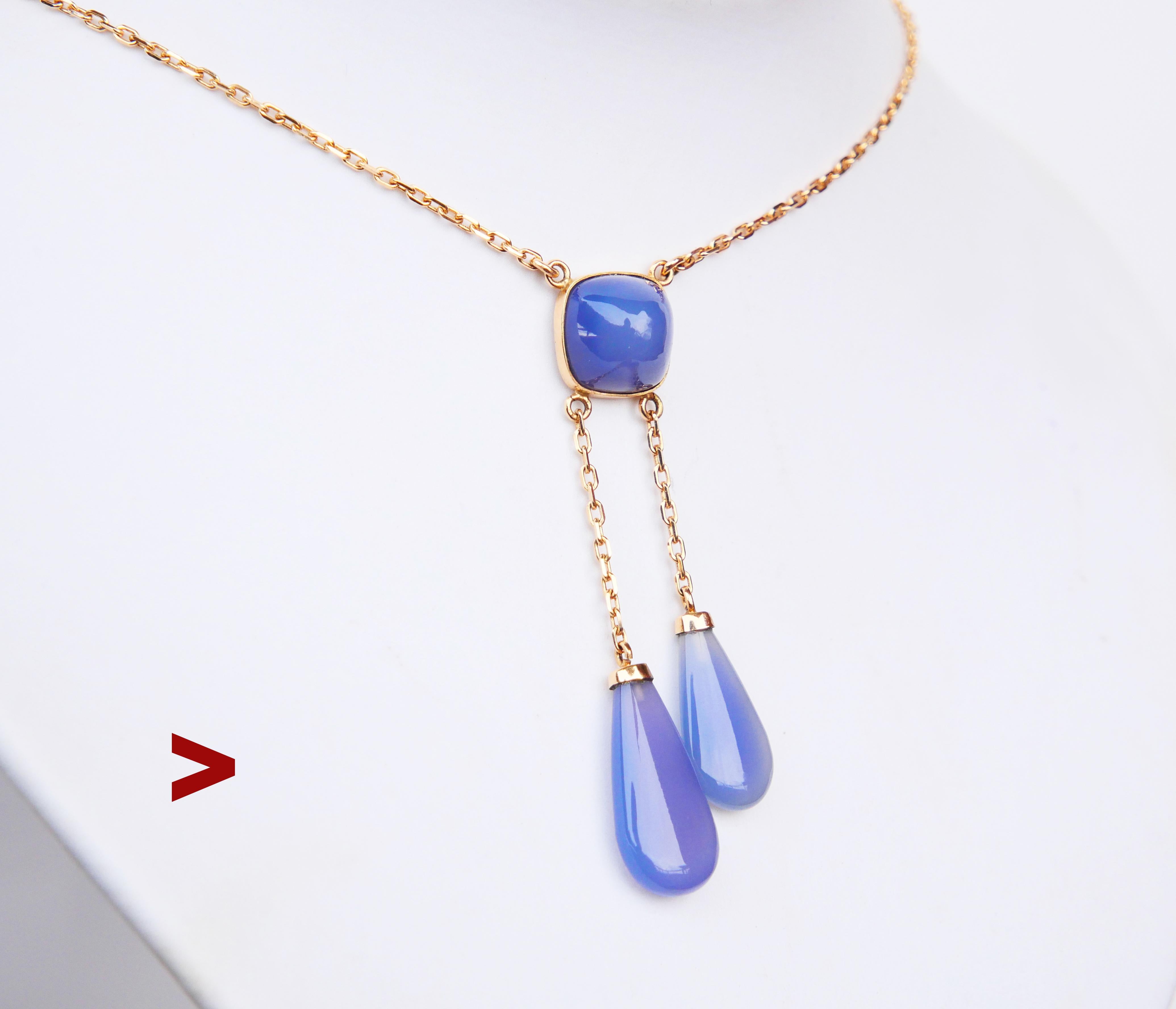 Great Necklace handmade ca. 1960s -1970s. Hallmarks: Balestra, 750, Three Crowns, Bow & Arrow (Symbol)

Composition : 3 Natural blue Chalcedony stones in solid 18K Yellow Gold bezels suspended from an 18K anchor type chain with c-closure. Such
