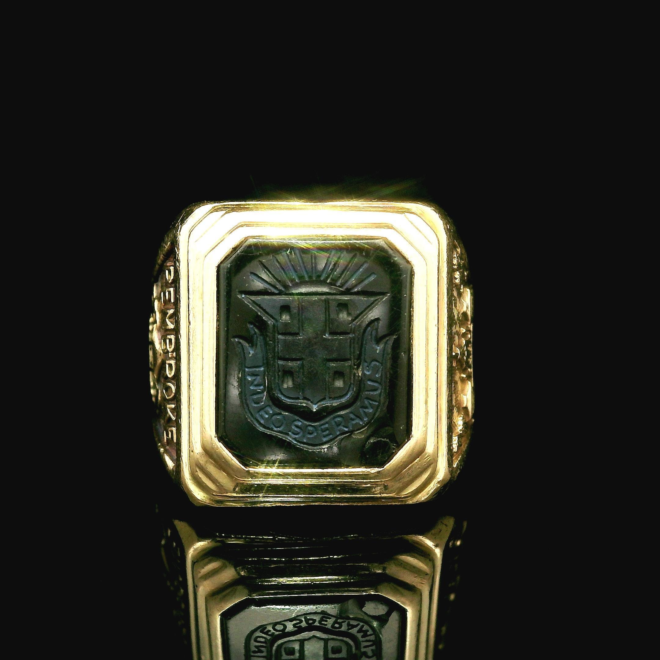 Vintage Balfour 10k Gold Intaglio Carved Black Hardstone Pembroke Class Ring 7