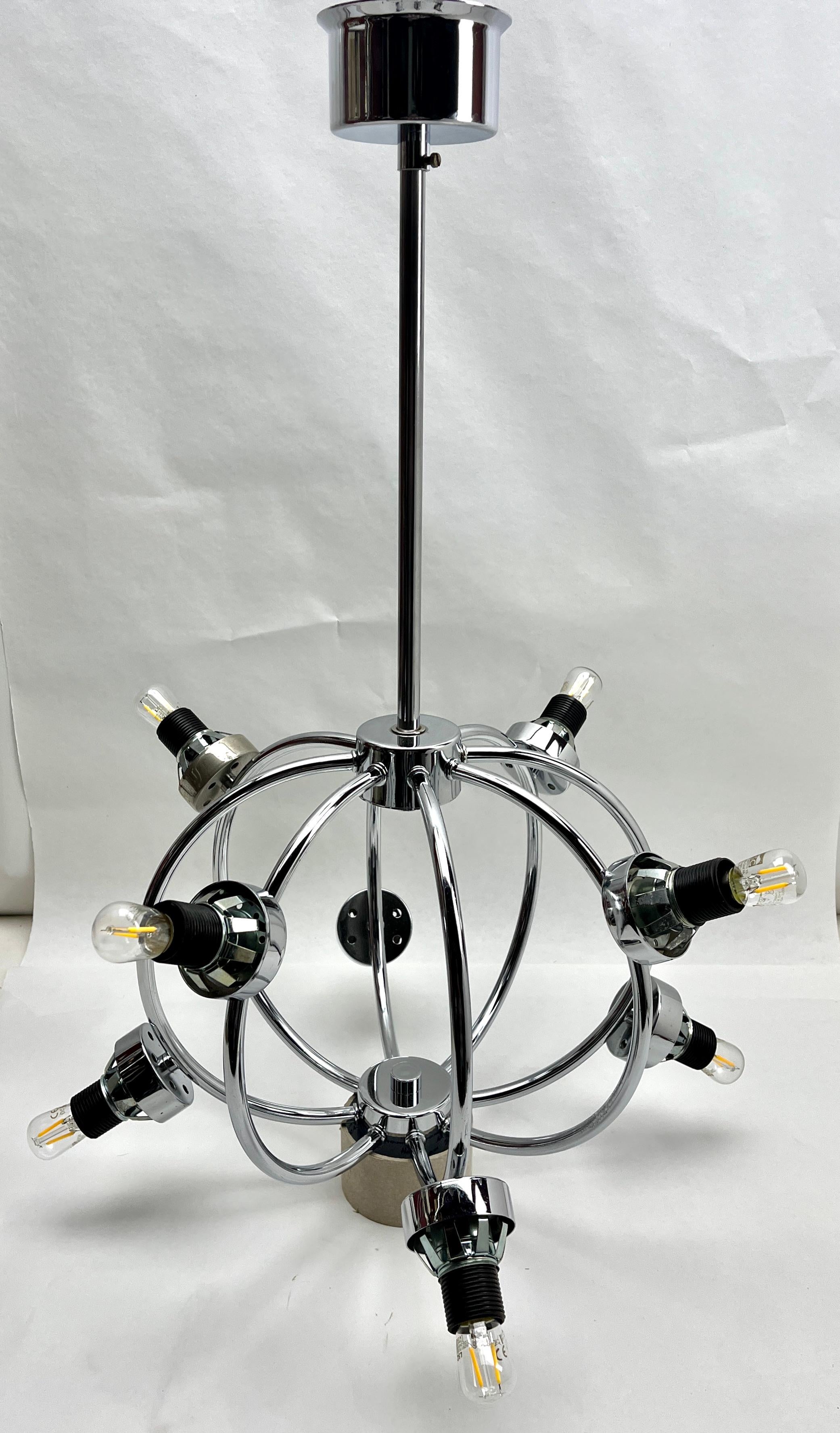 Vetro soffiato Lampada a stelo a sfera vintage con 8 luci globulari Massive Belgium 1960s in vendita