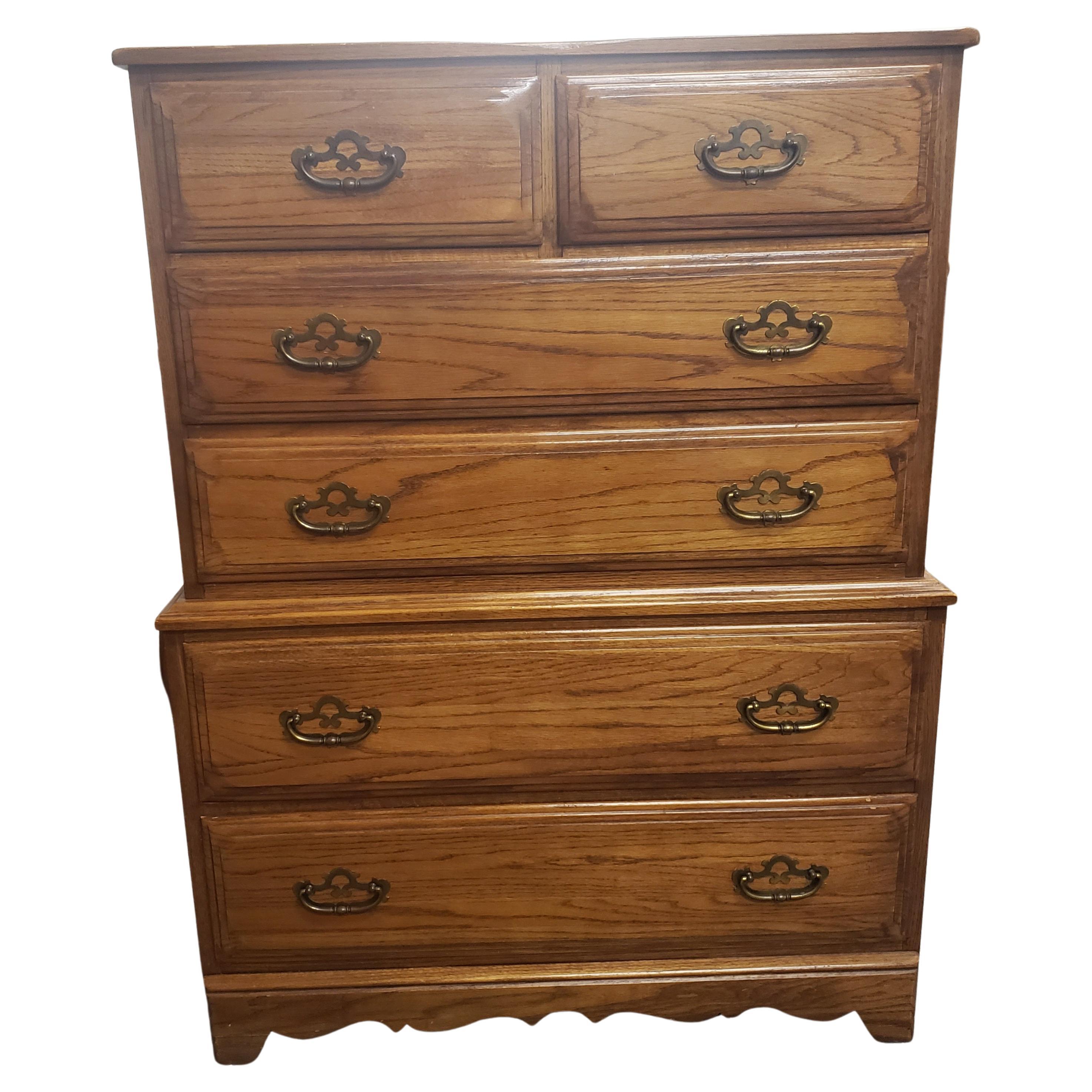 Vintage Ballman Cummings Solid Oak Chest of Drawers For Sale