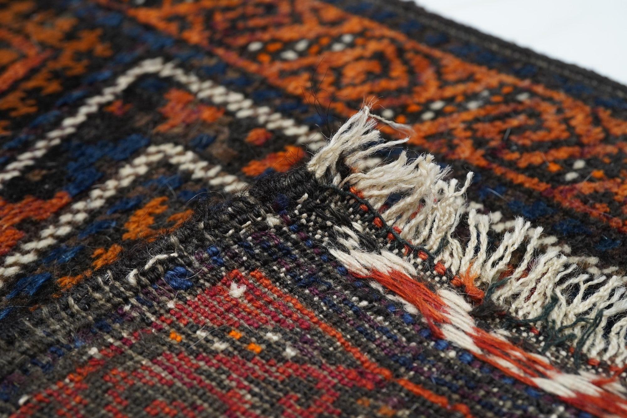 Tappeto Vintage Balouch 2'10'' x 3'10'' in vendita 4