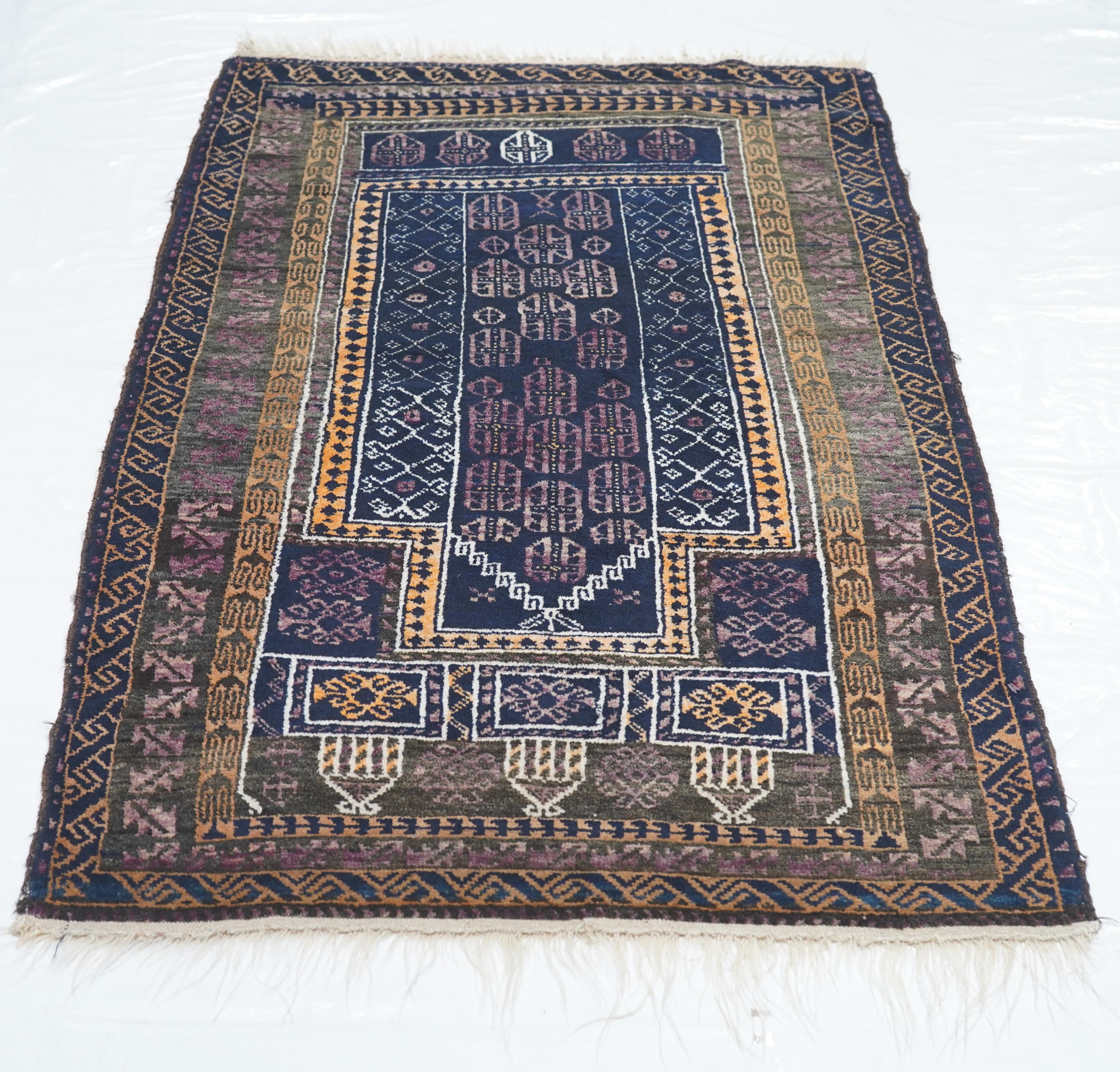 Vintage Balouch Rug 2'9'' x 4'6'' For Sale 1