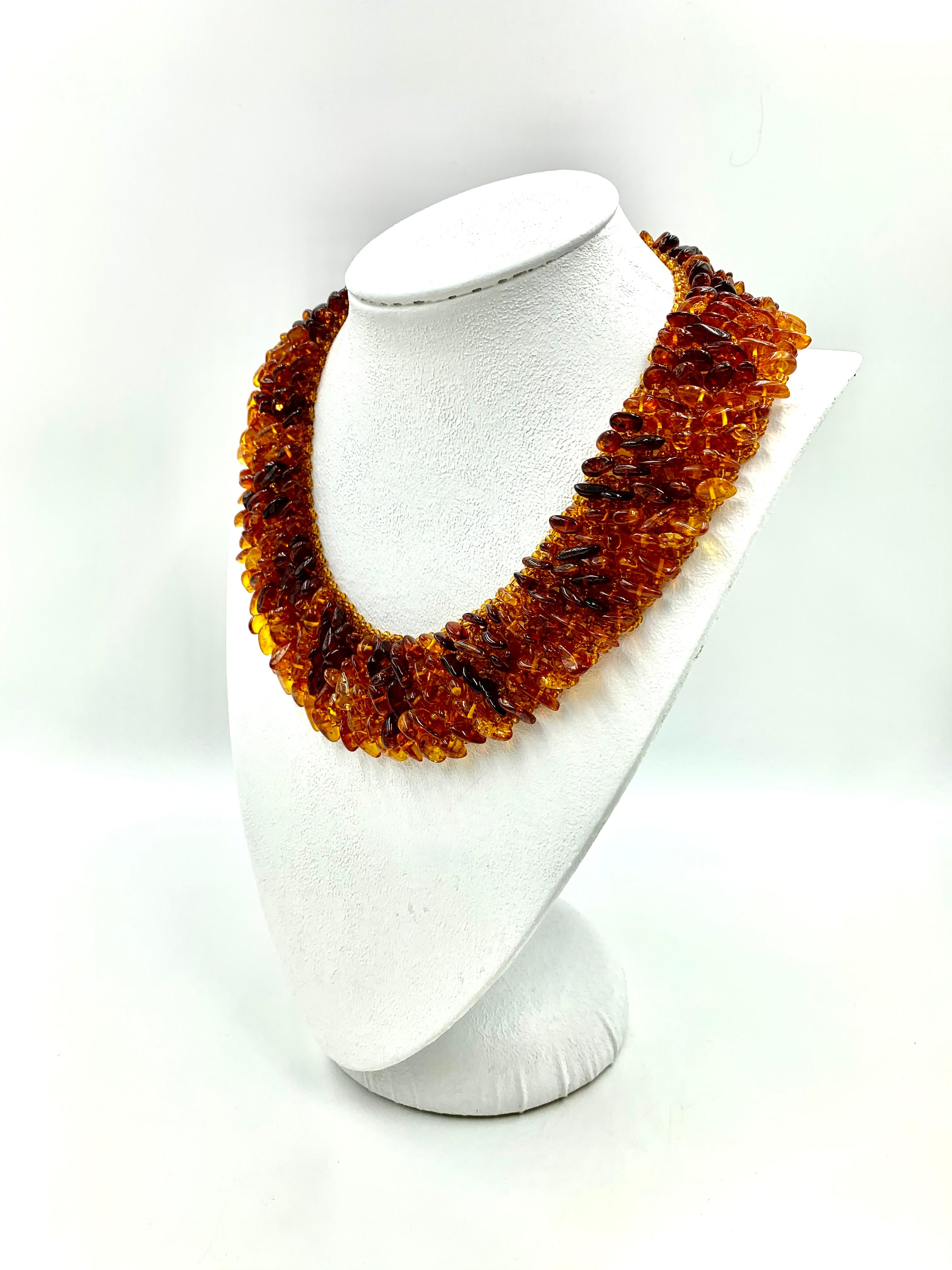 Vintage Baltic Amber Wide Collar Necklace, 20th Century In Good Condition For Sale In New York, NY