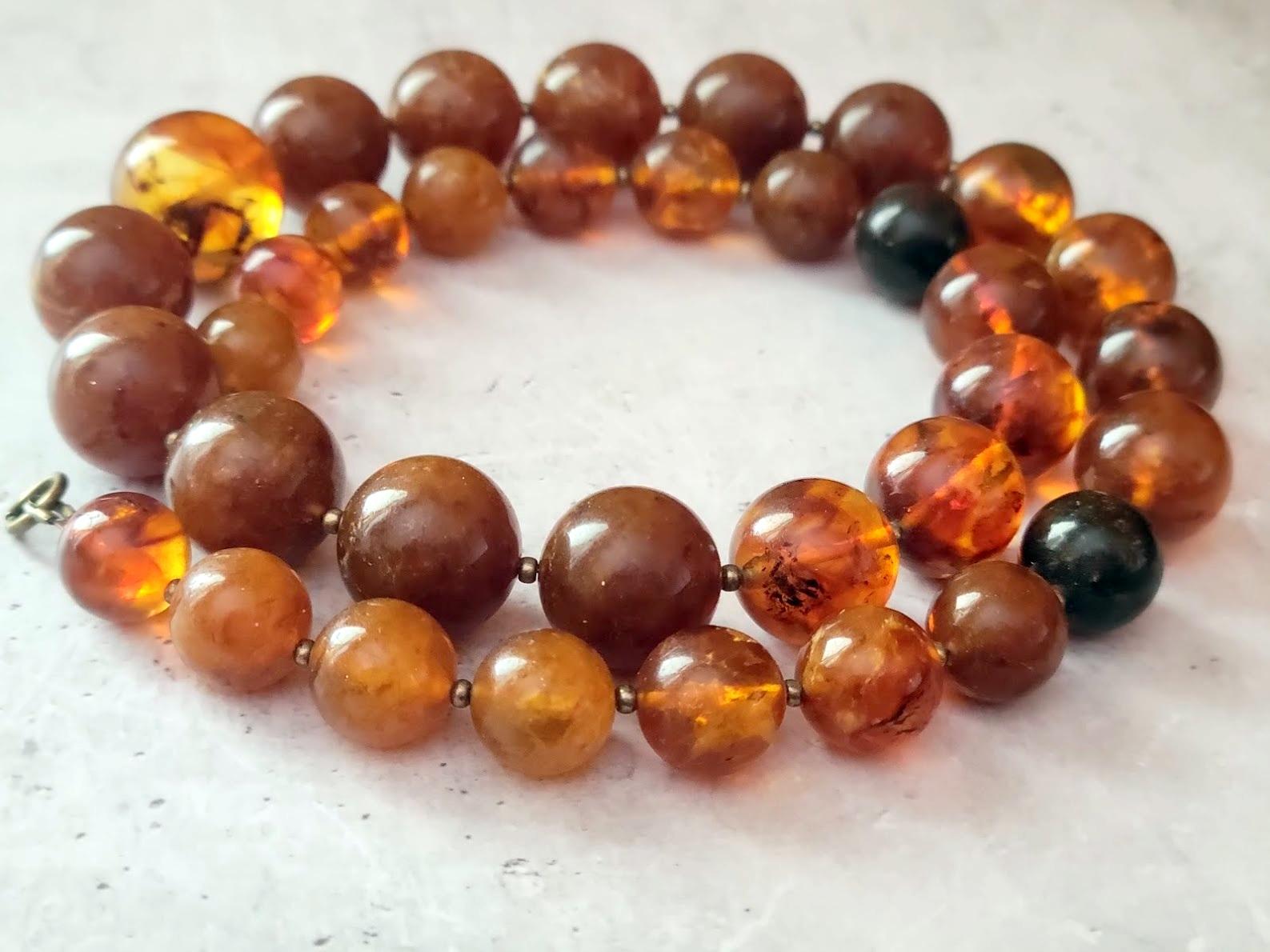 Vintage Baltic Amber Necklace In Excellent Condition For Sale In Chesterland, OH