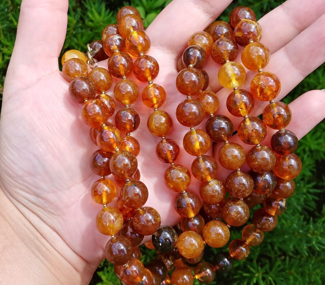 Women's Vintage Baltic Amber Necklace For Sale