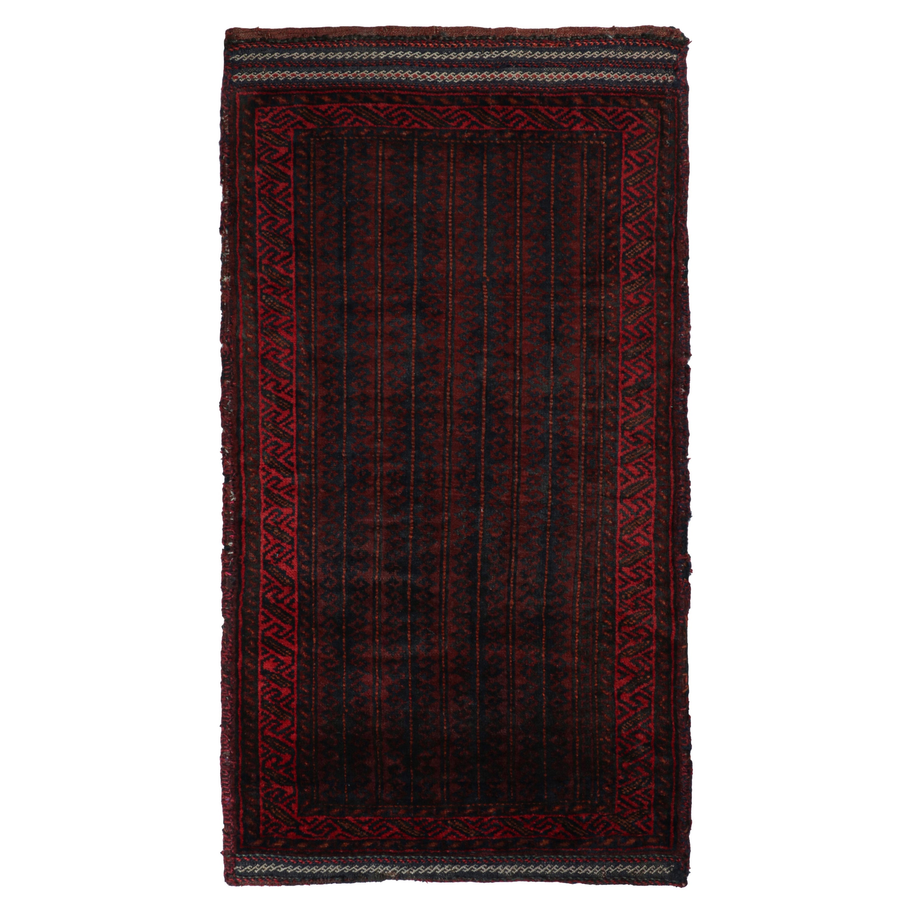 Tapis afghan Baluch à motifs rouges et bleus de Rug & Kilim