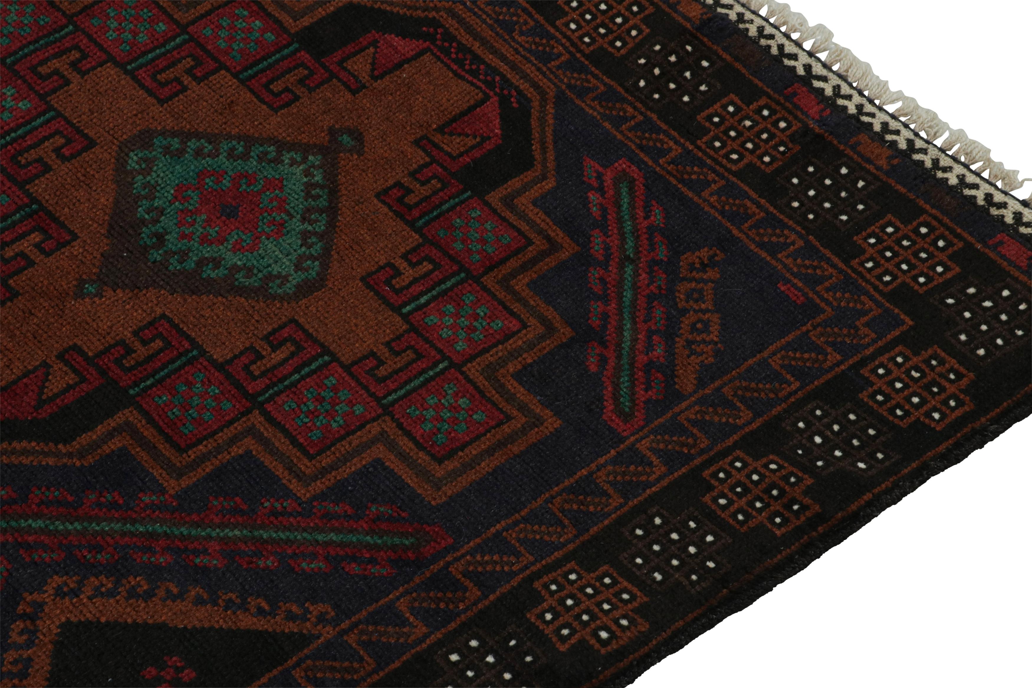 Belutsch-Perserteppich mit polychromen Mustern von Rug & Kilim (Handgeknüpft) im Angebot