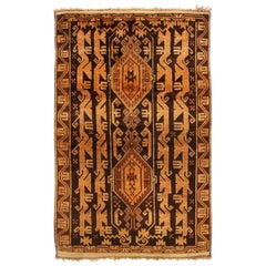 Tapis persan vintage Baluch transitionnel en laine marron doré par Rug & Kilim