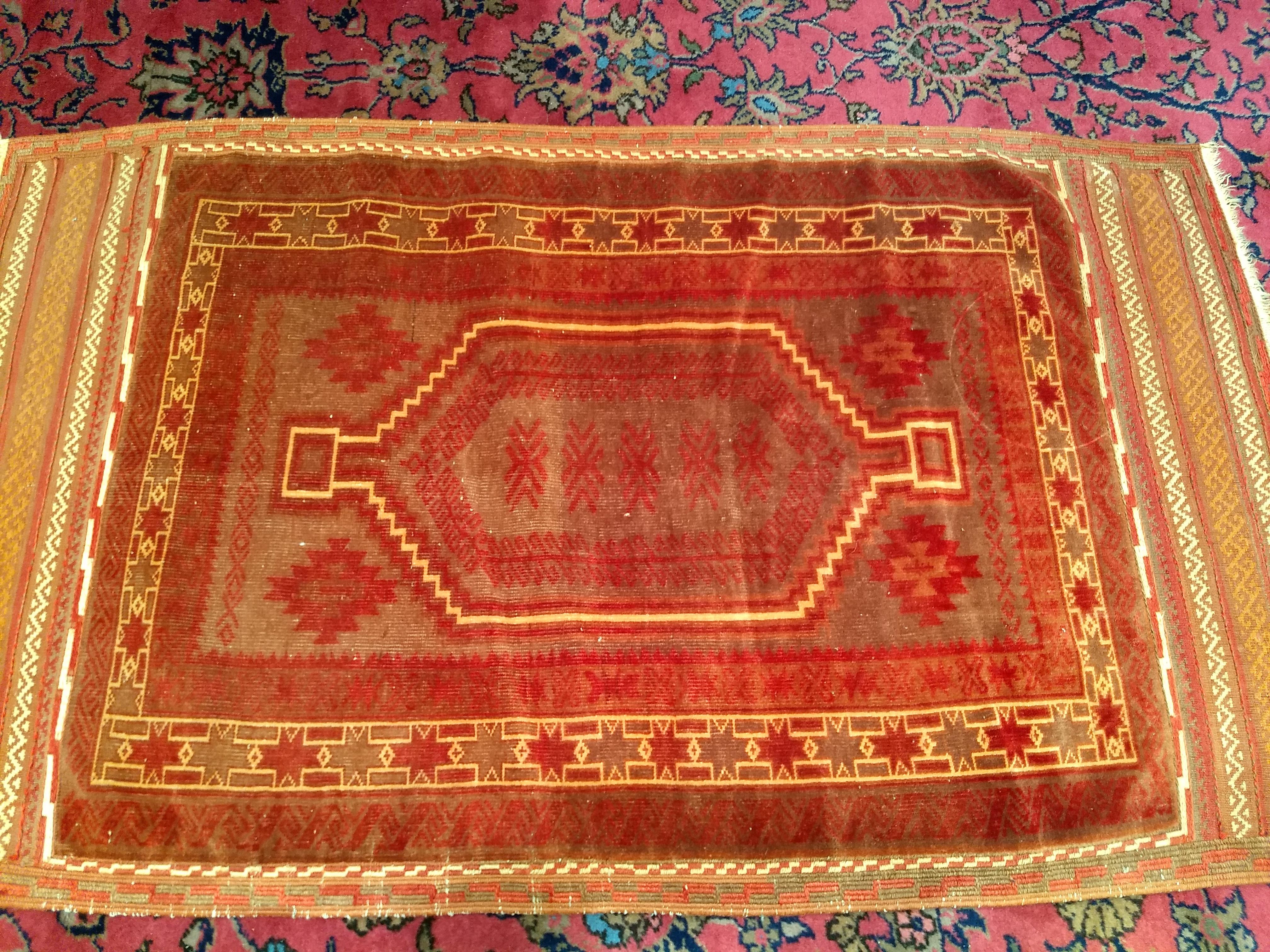 Vintage Baluch Stammeskunst-Teppich in All Over-Geometrischem Muster im Angebot 1