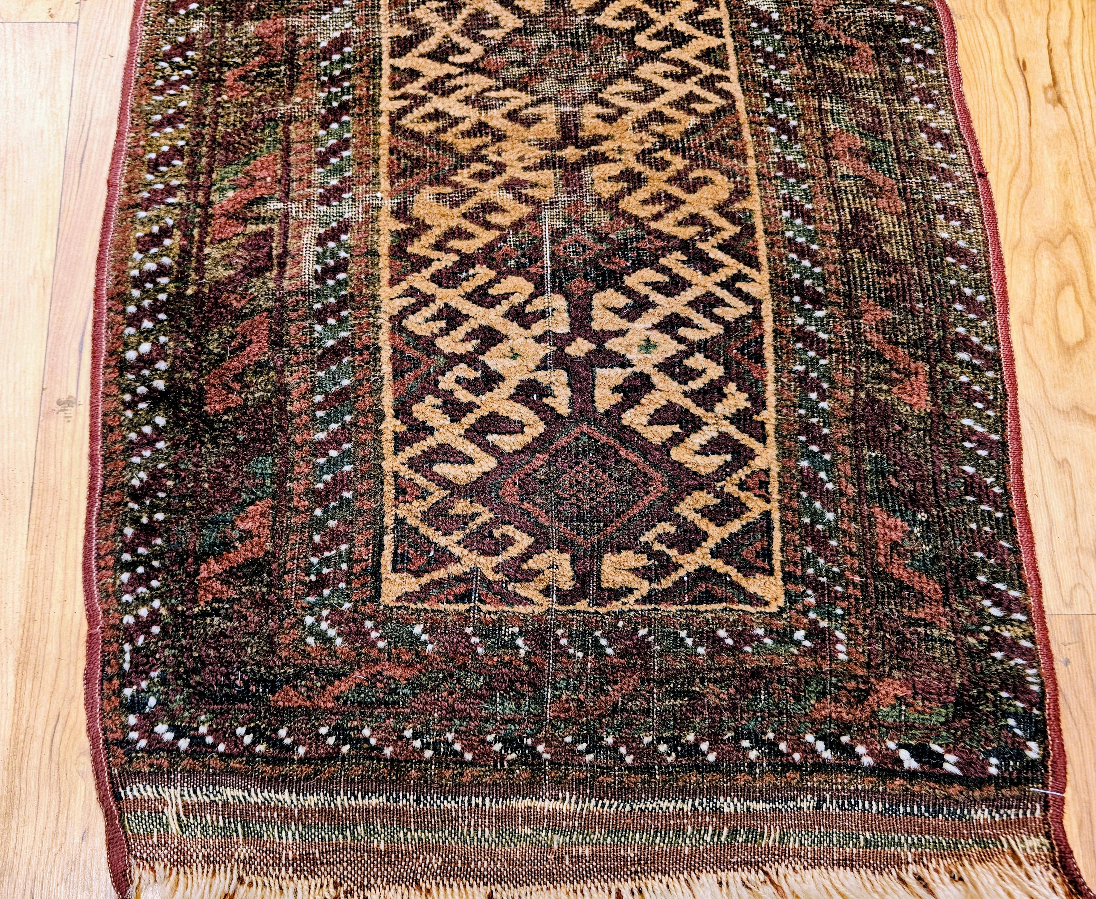 Vintage Baluch Stammeskunst-Teppich in All Over-Geometrischem Muster im Zustand „Gut“ im Angebot in Barrington, IL