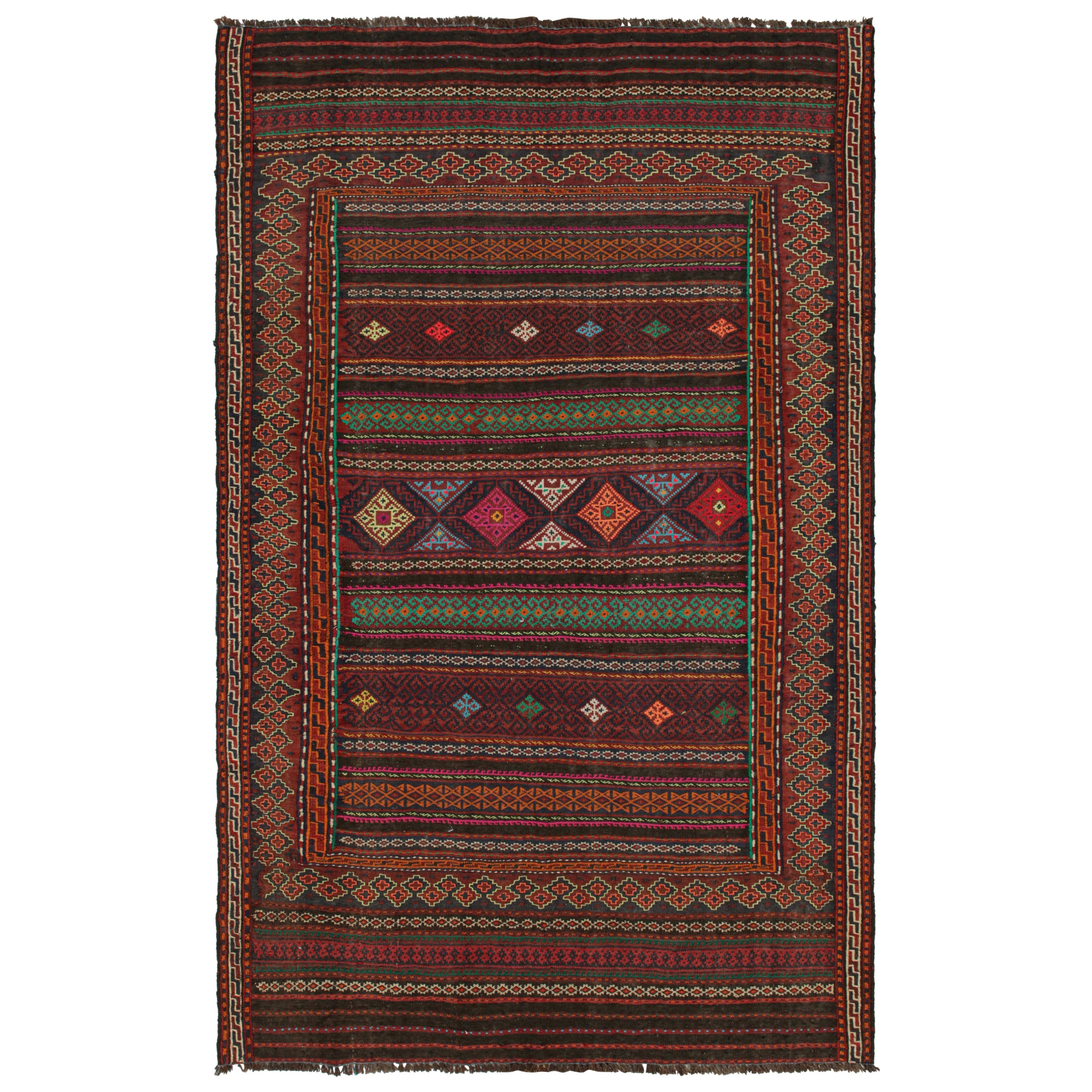 Kilim tribale Baluch vintage in marrone con motivi geometrici, da Rug & Kilim