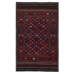Tapis Kilim tribal Baluch rouge à motifs géométriques, de Rug & Kilim