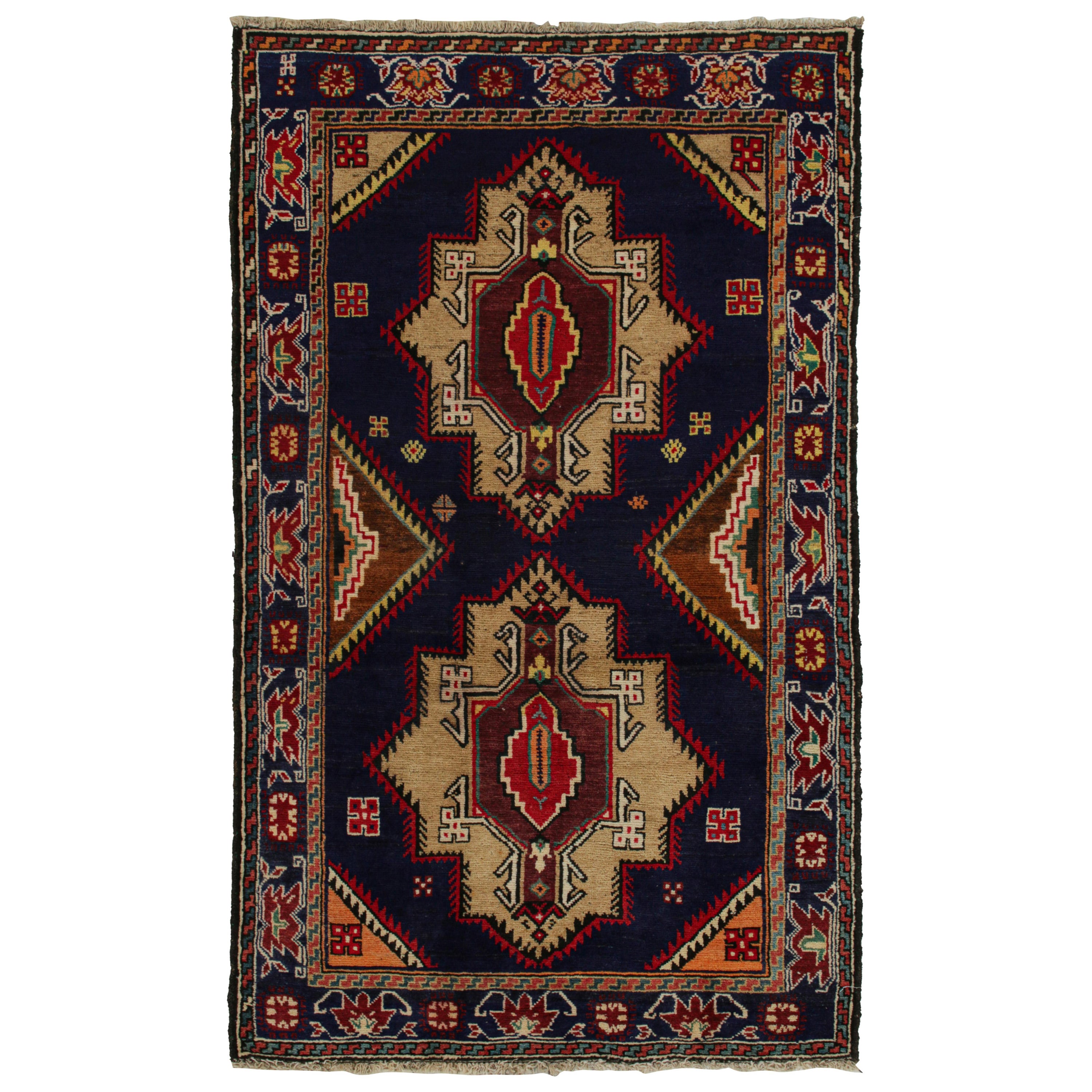 Belutschischer Stammesteppich in Blau mit beige-braunen Medaillons, von Rug & Kilim