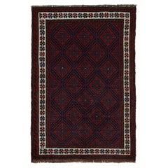 Tappeto tribale Baluch vintage con motivi rossi e blu navy di Rug & Kilim