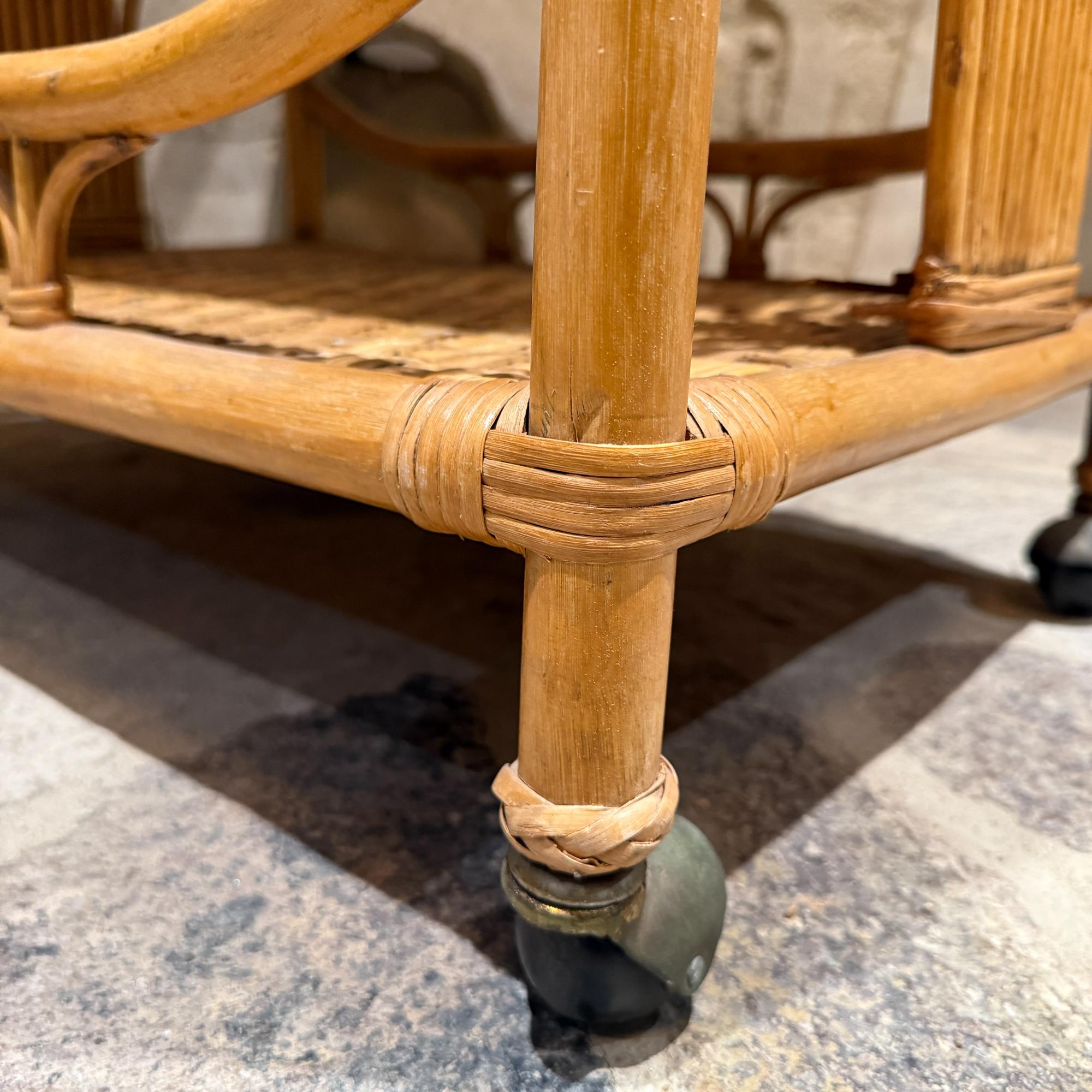 Patiné Vintage Bamboo and Rattan Bar Cart Serving Trolley en vente