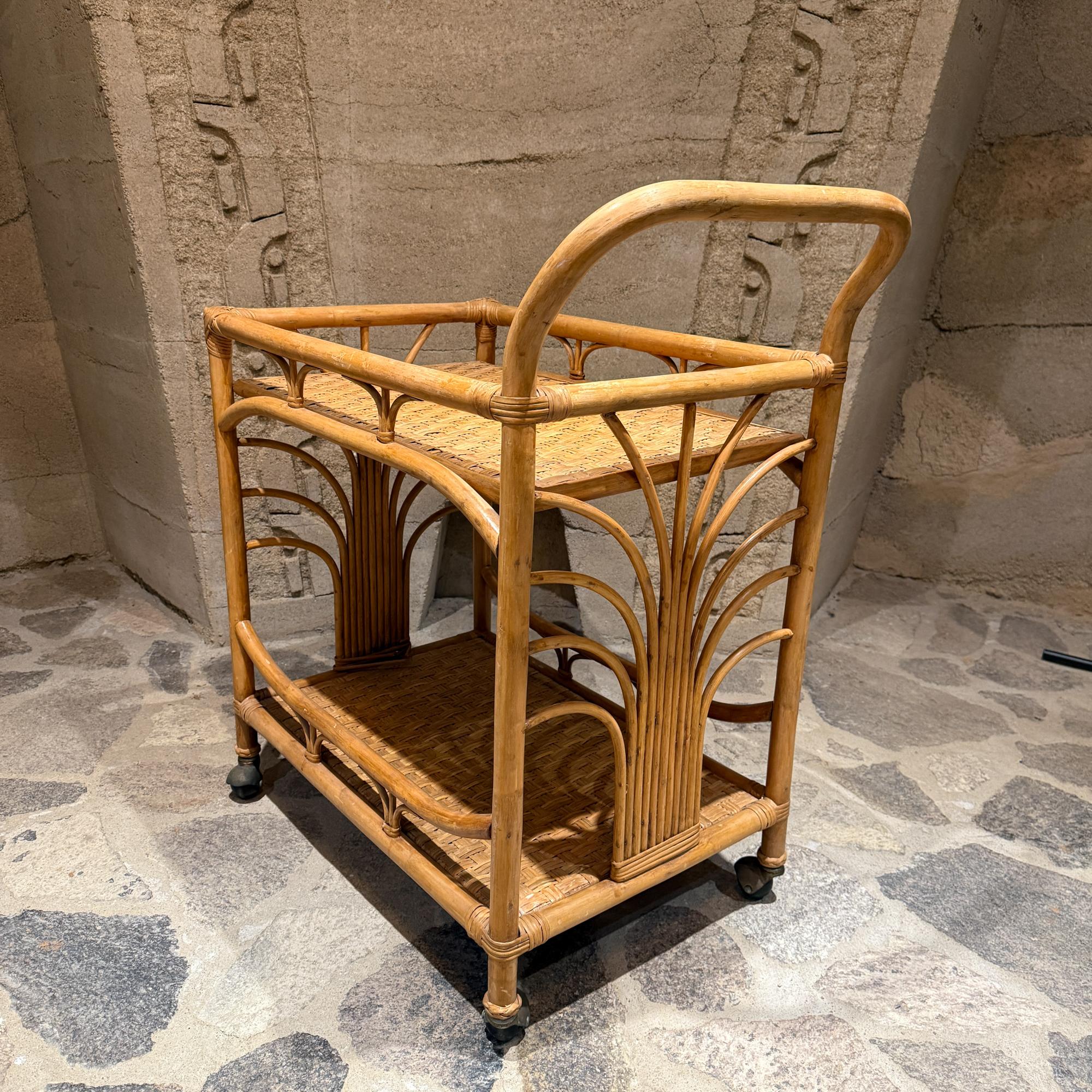 Vintage Bamboo and Rattan Bar Cart Serving Trolley en vente 1