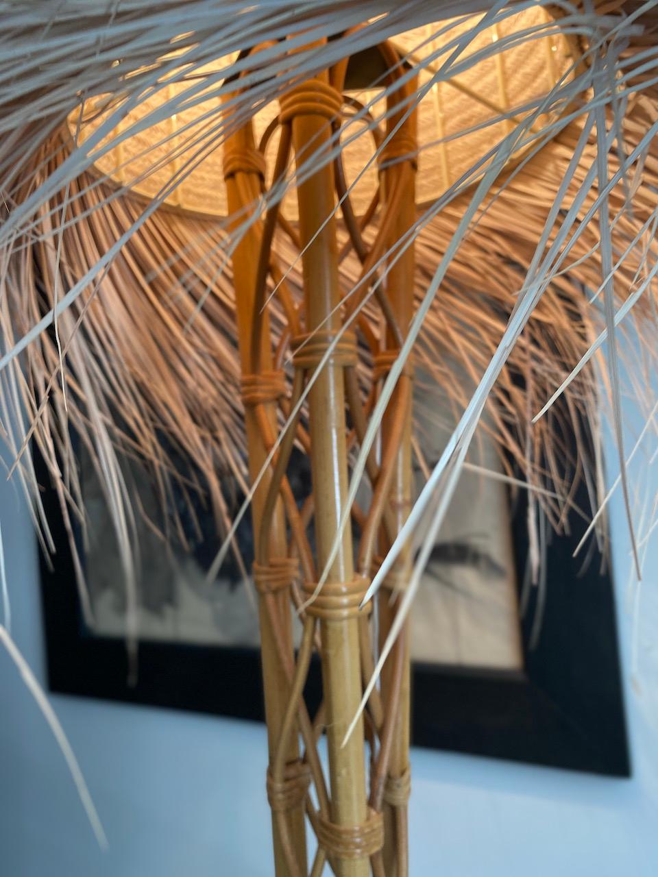 Mid-Century Modern Lampadaire vintage en bambou et rotin 1960 - Milieu du siècle - Vintage en vente