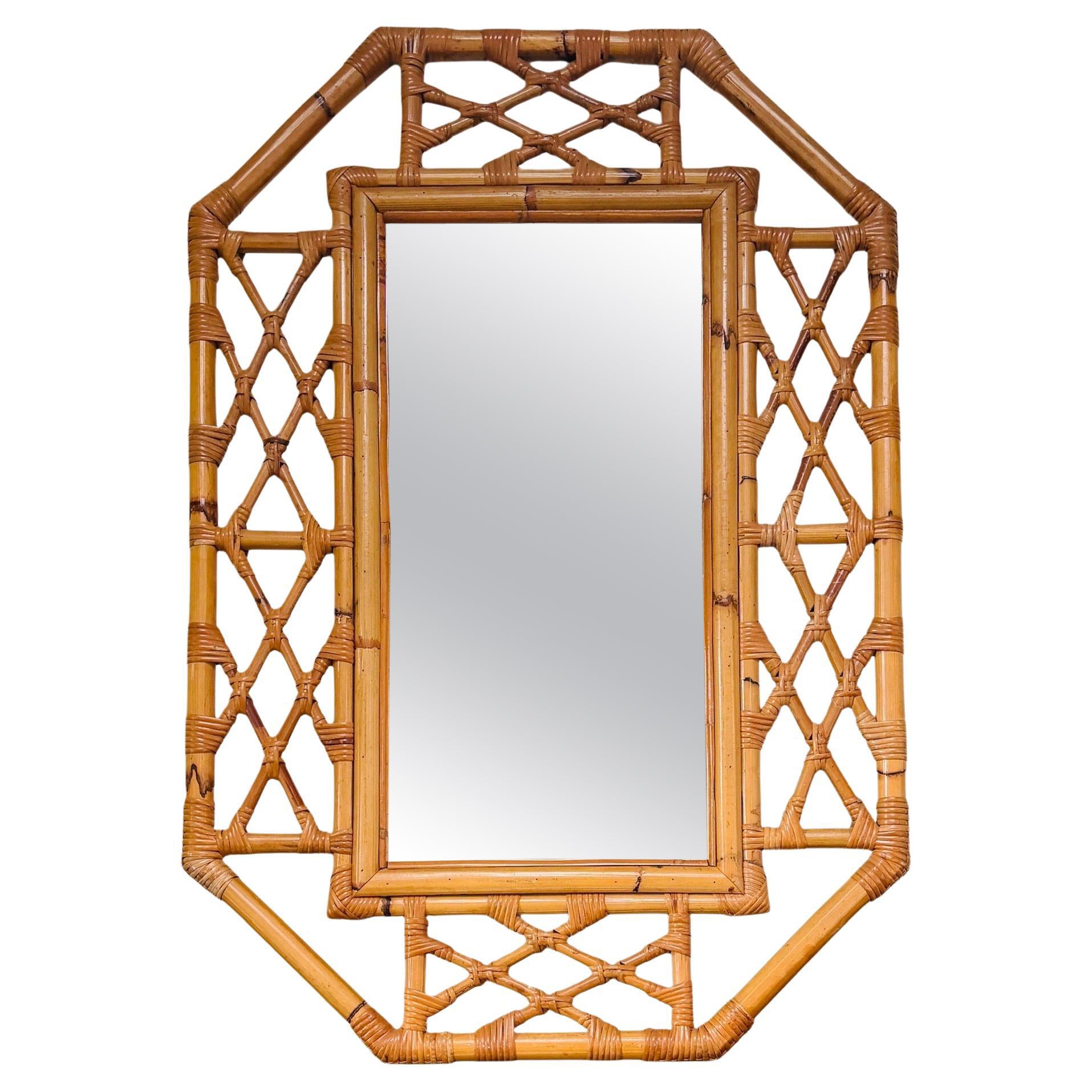 Espejo de pared vintage de bambú y ratán