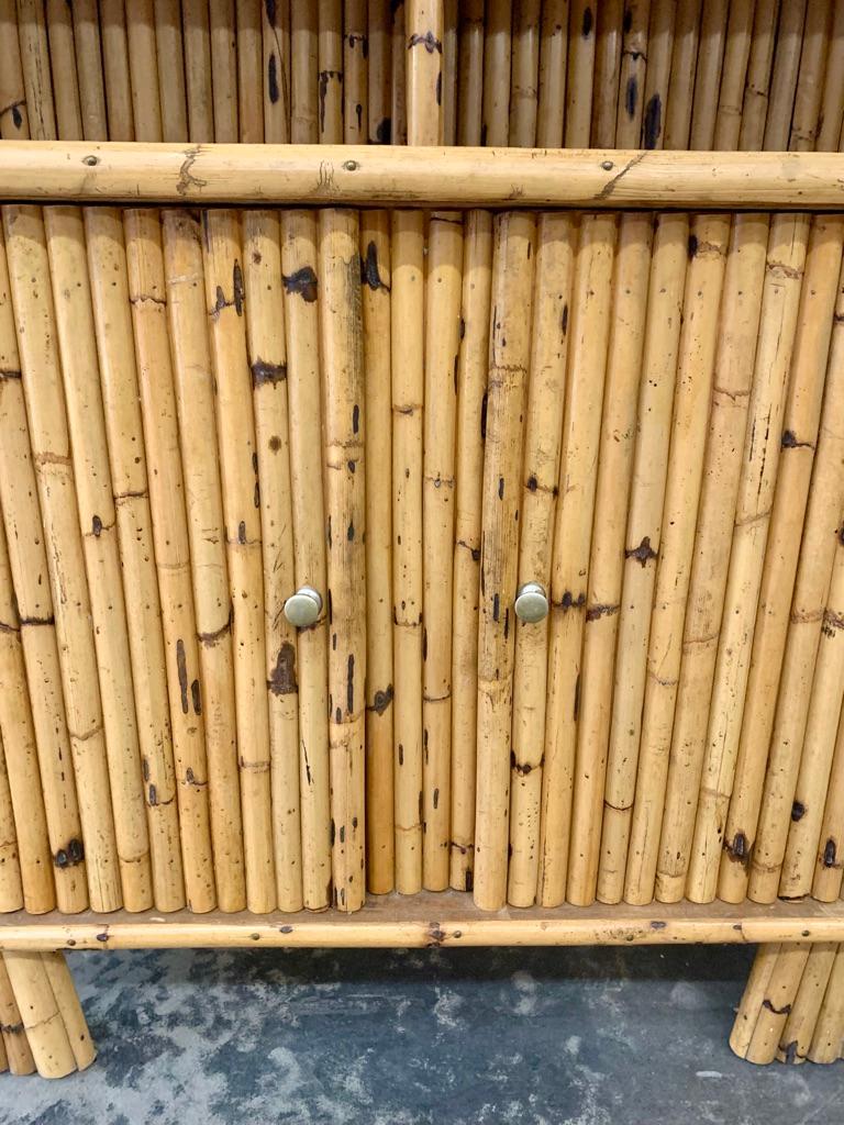 Vintage-Barschrank aus Bambus im Angebot 1