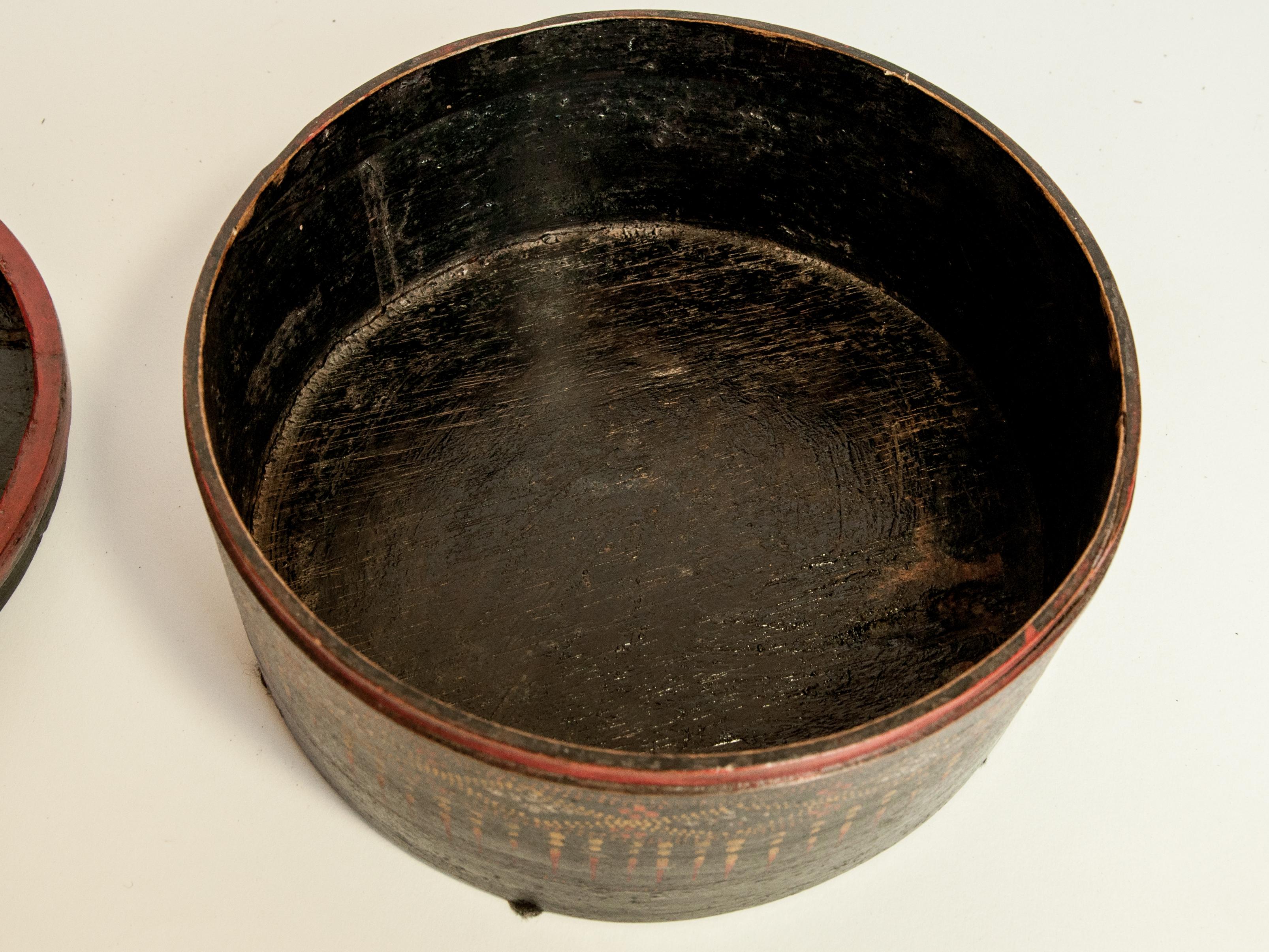 Vintage Bamboo Betel Box. Original Color, Cambodia, Early to Mid-20th Century 3