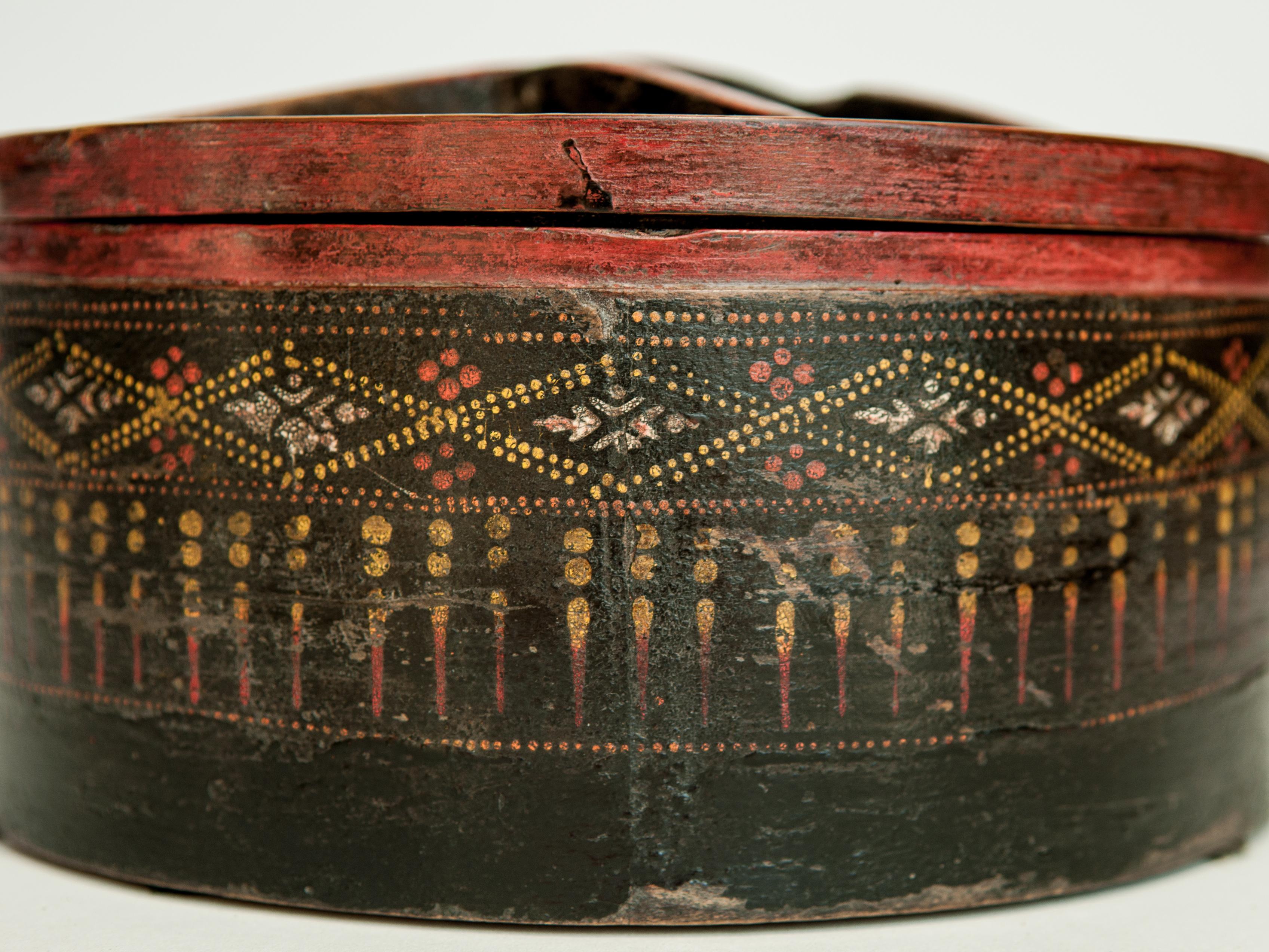 Vintage Bamboo Betel Box. Original Color, Cambodia, Early to Mid-20th Century 8