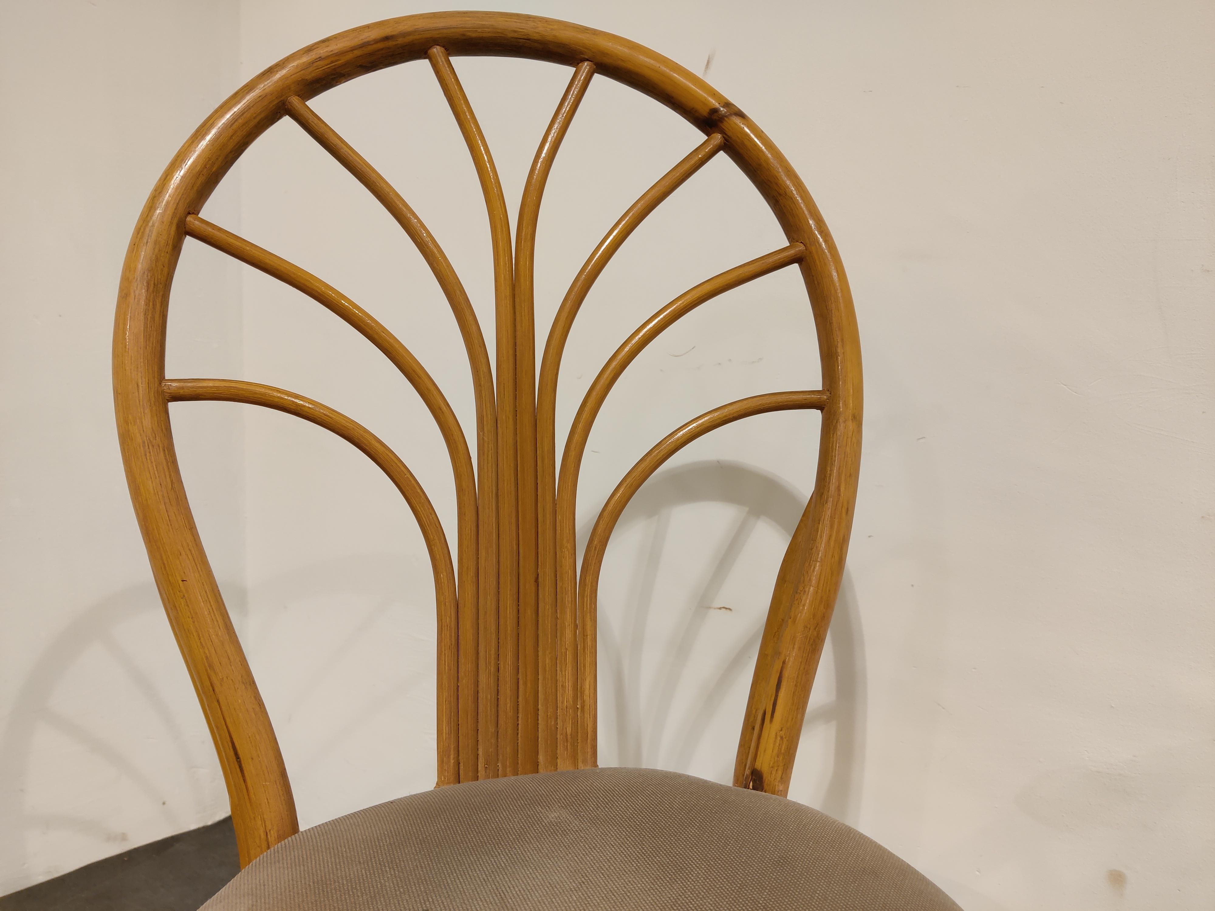 Elegant mid century bamboo dining chairs with grey fabric upholstery in the style of Vivai Del Sud

Timeless and decorative pieces.

Good condition.

1960s - France

Height: 95cm/37.40