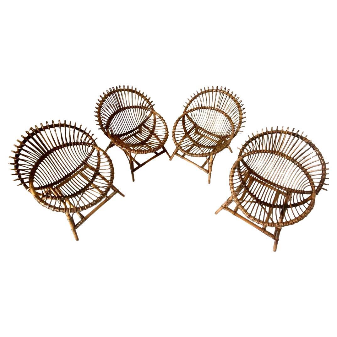 Metà XX secolo Sedie a uovo in bambù vintage, Franco Albini, Italia anni '60, set di quattro sedie