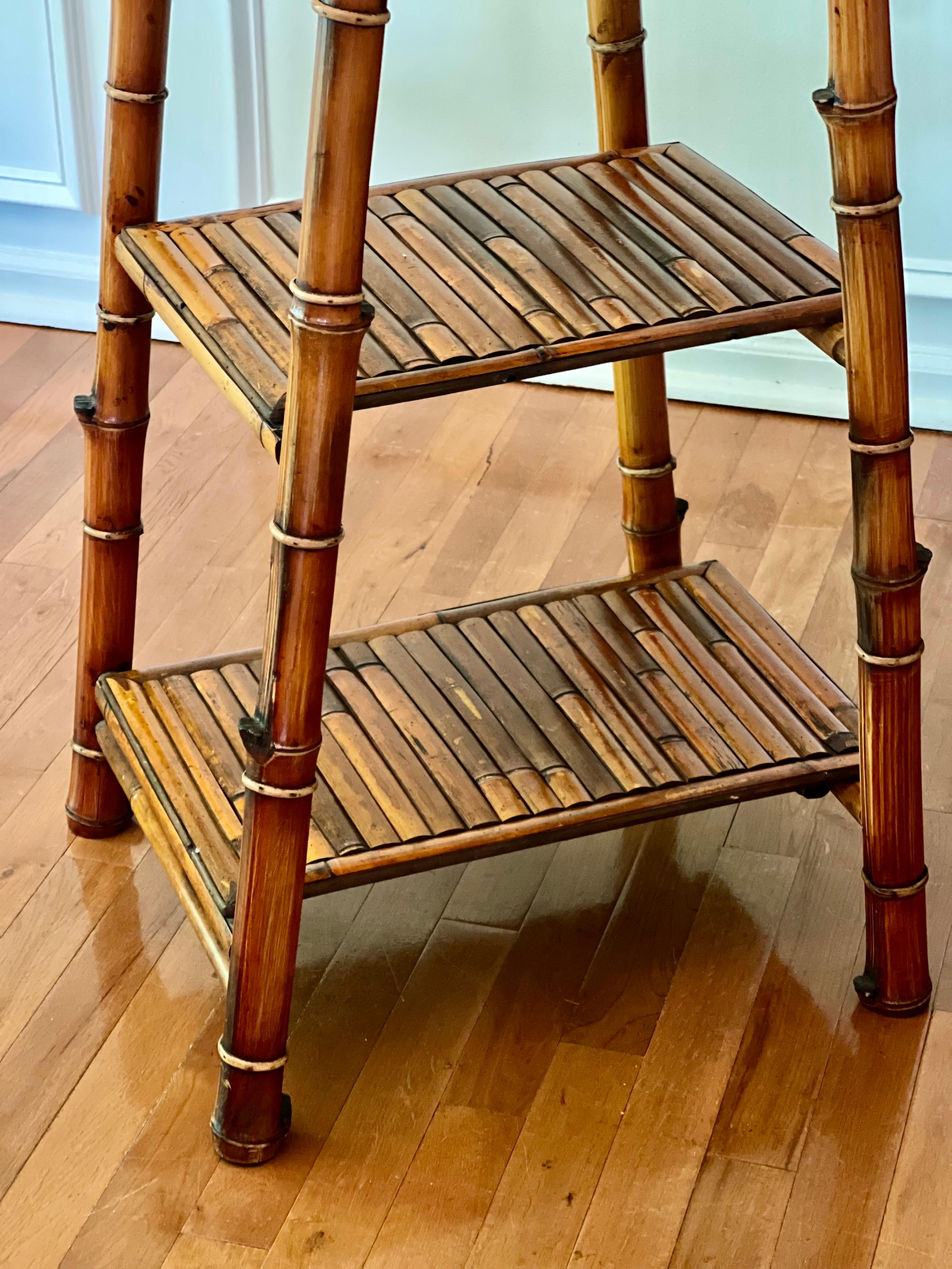 Vintage Bamboo Tall Ladder Style Etagere Display Stand im Angebot 2