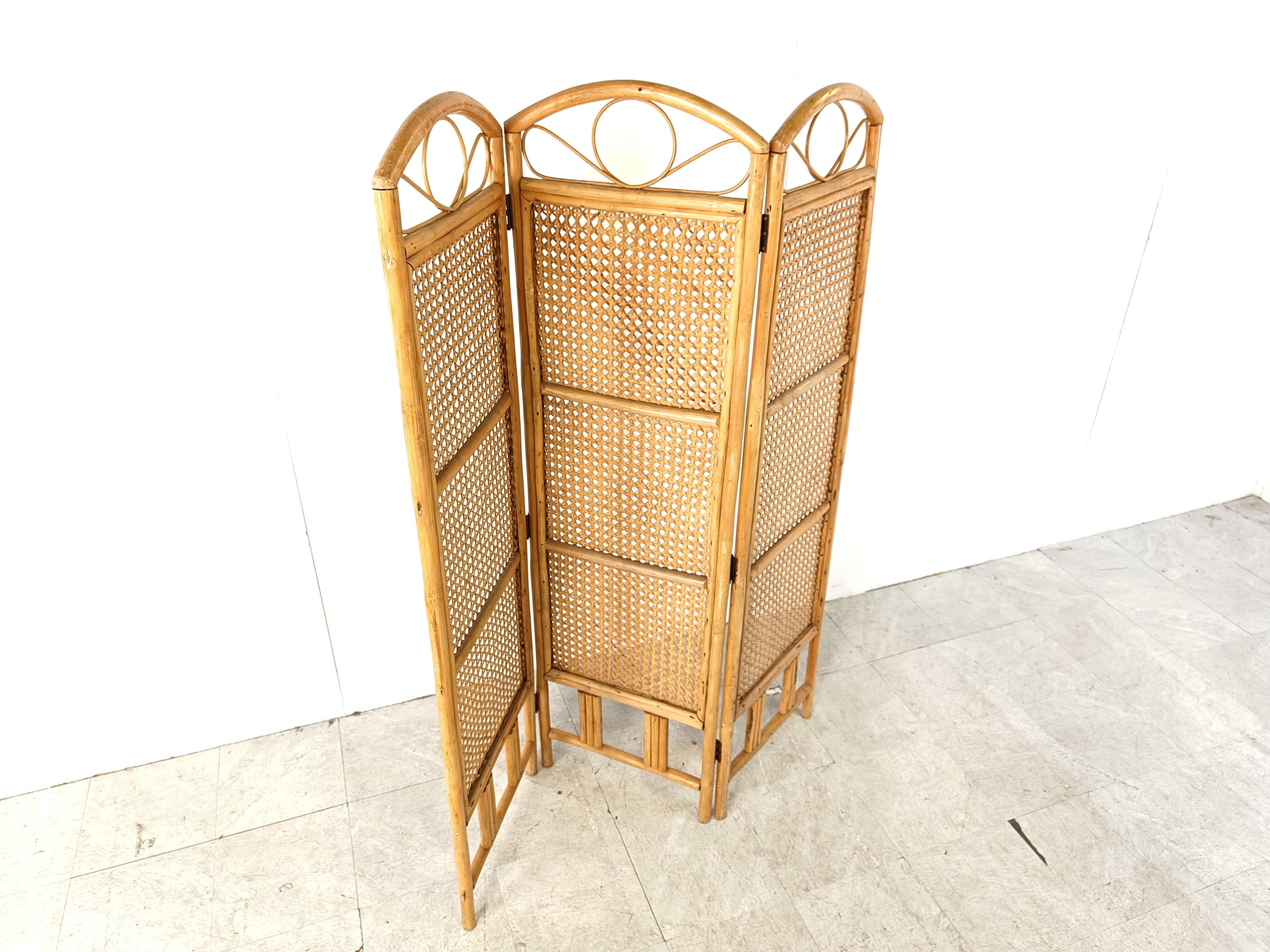 Vintage bamboo folding screen, 1970s For Sale 1