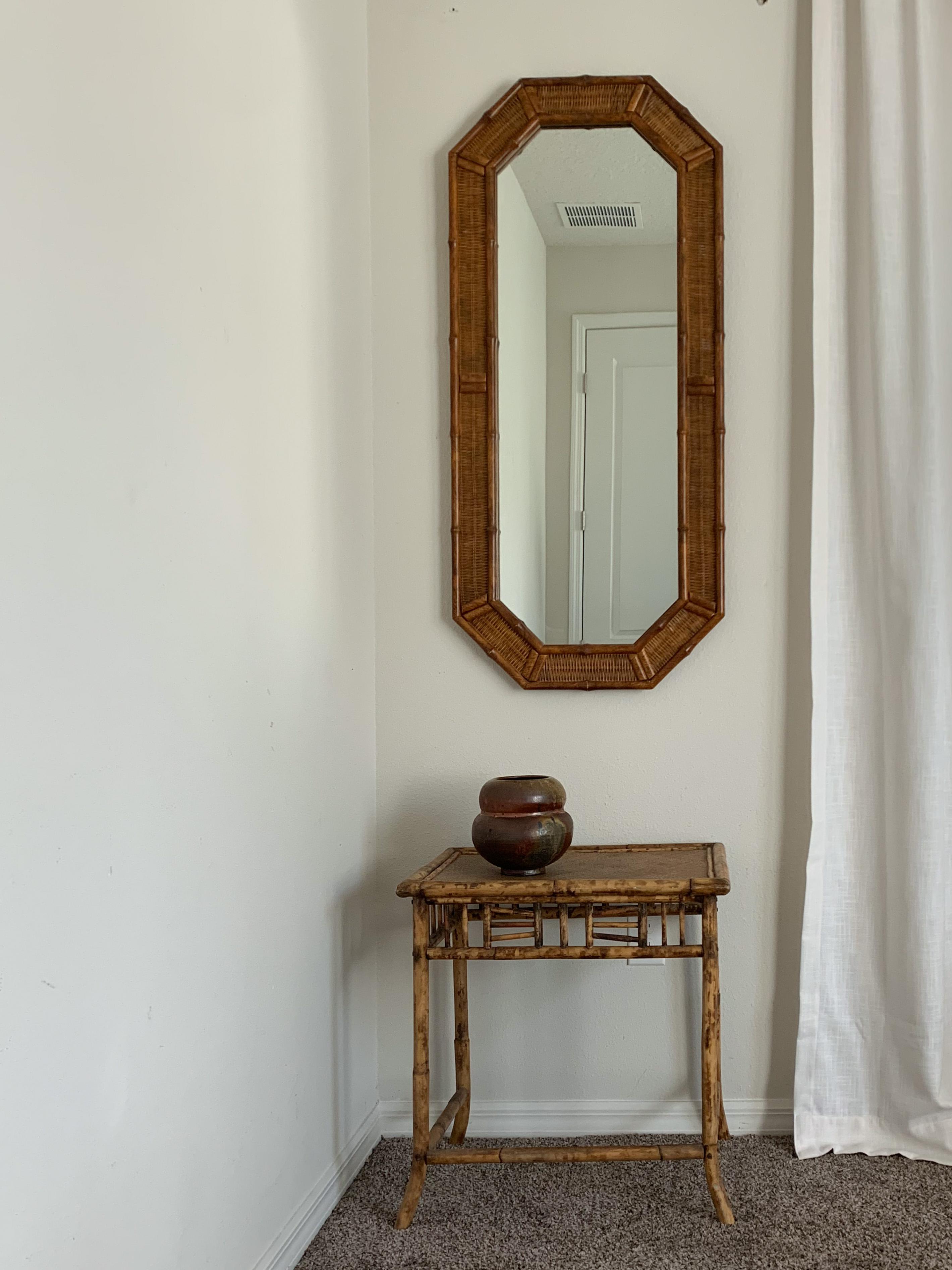 Miroir encadré en bambou vintage Bon état - En vente à Clermont, FL