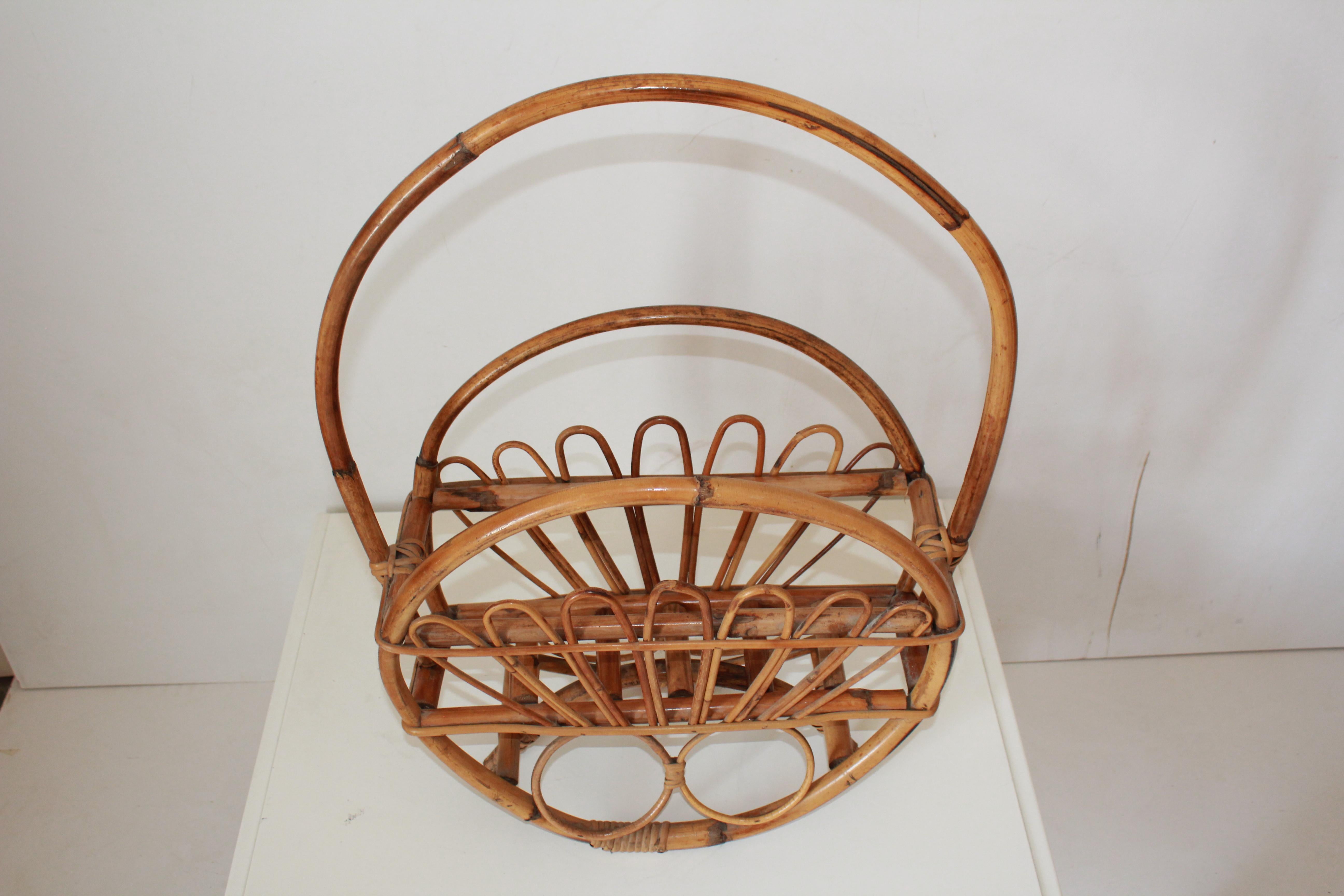 Vintage bamboo and rattan magazine rack, Italy, 1960s For Sale 1