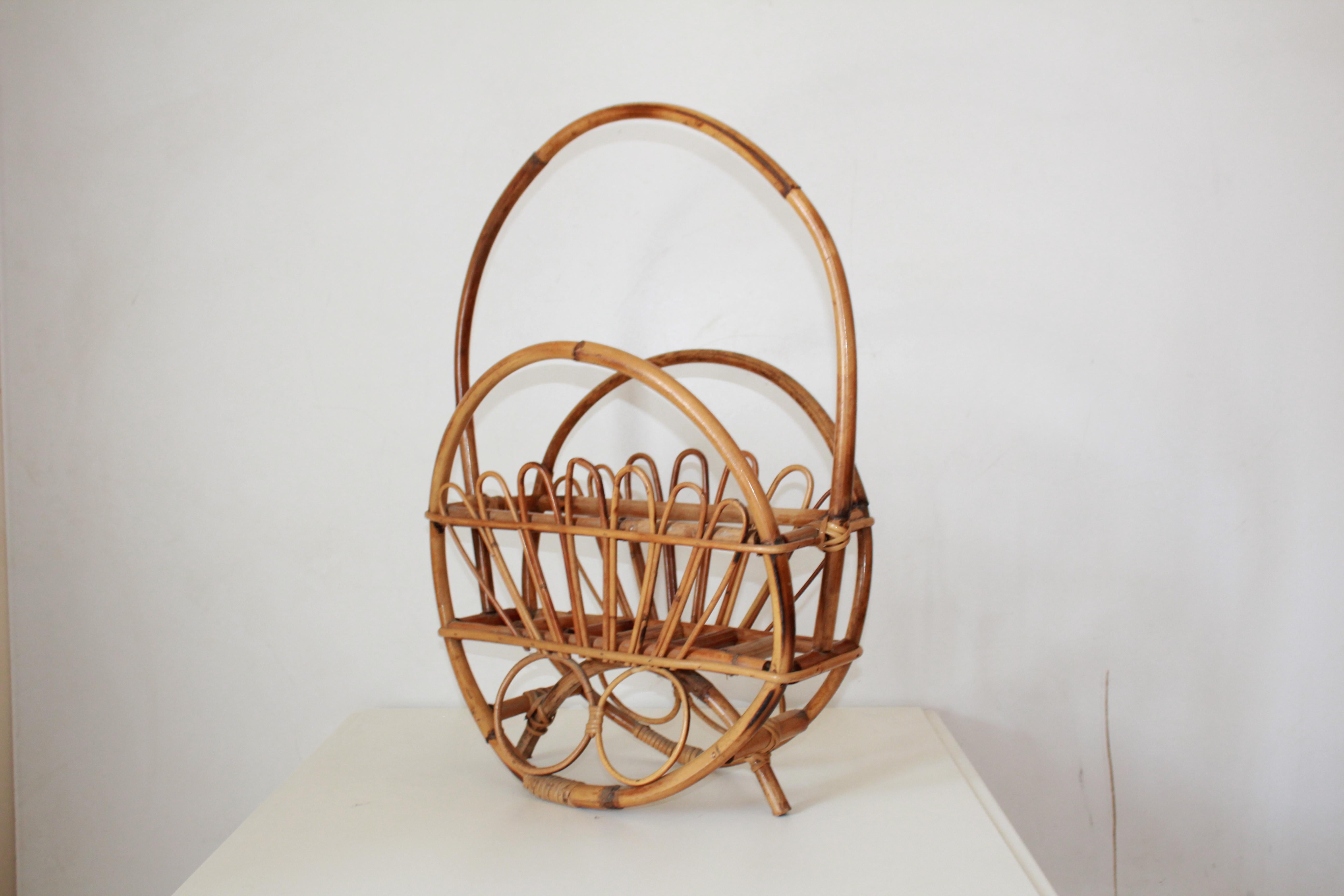 Vintage bamboo and rattan magazine rack, Italy, 1960s For Sale 3