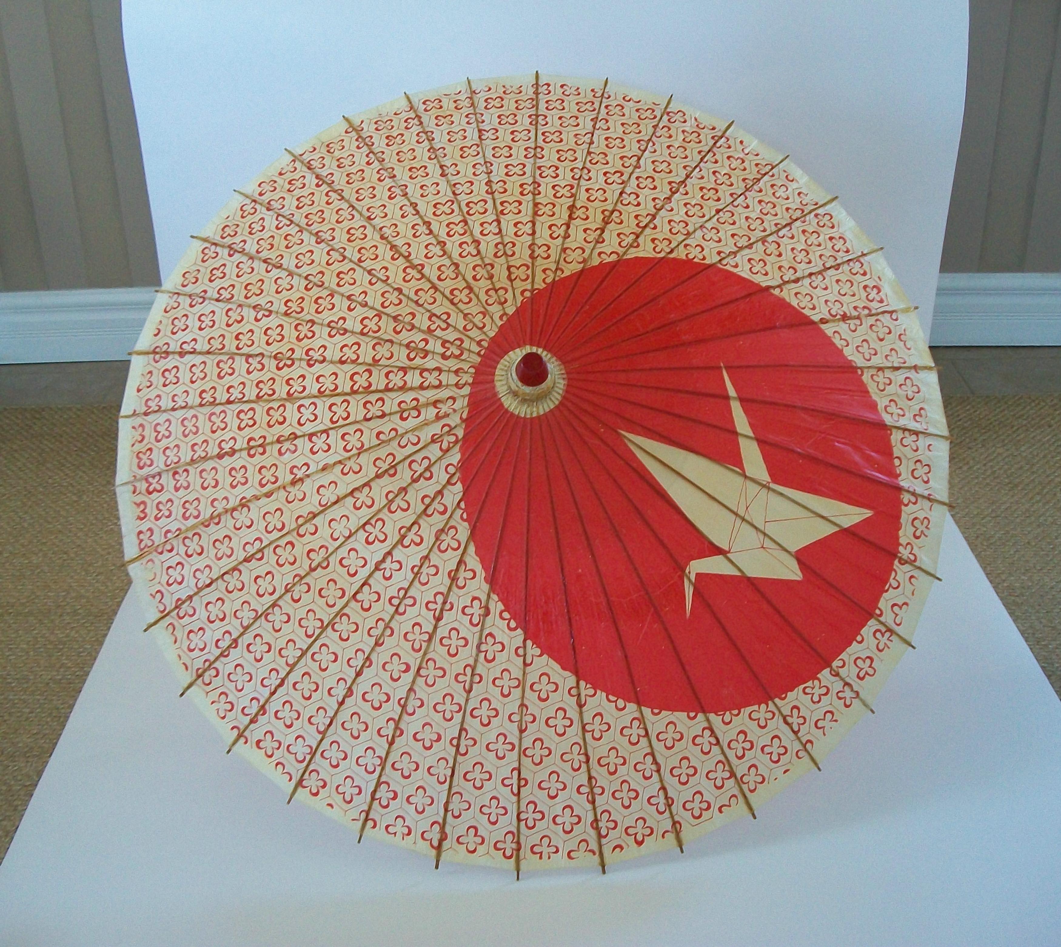 Japonisme Vintage Bamboo & Paper Wagasa Umbrella with Orizuru Print - Japan - Circa 1950's For Sale