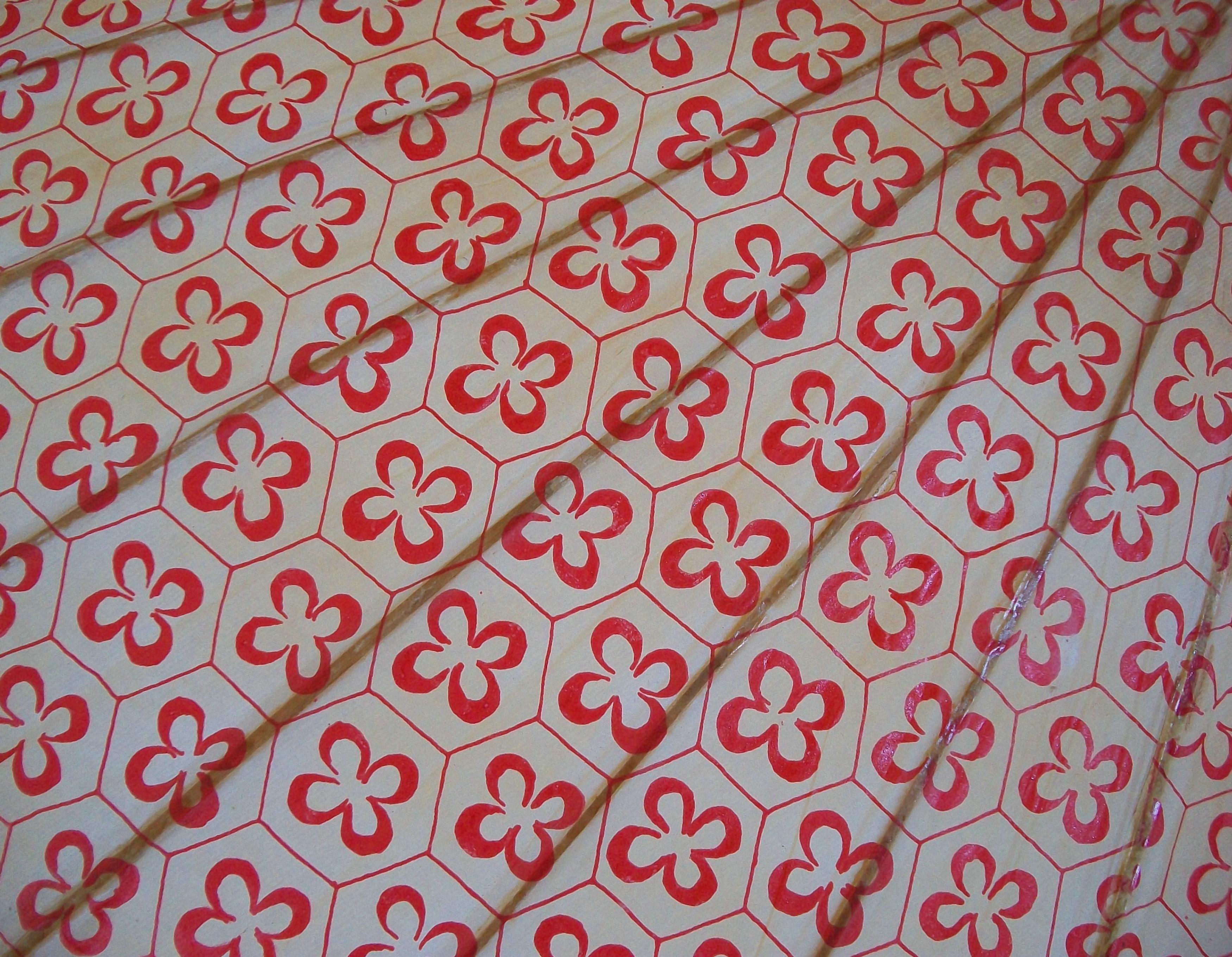 Hand-Crafted Vintage Bamboo & Paper Wagasa Umbrella with Orizuru Print - Japan - Circa 1950's For Sale