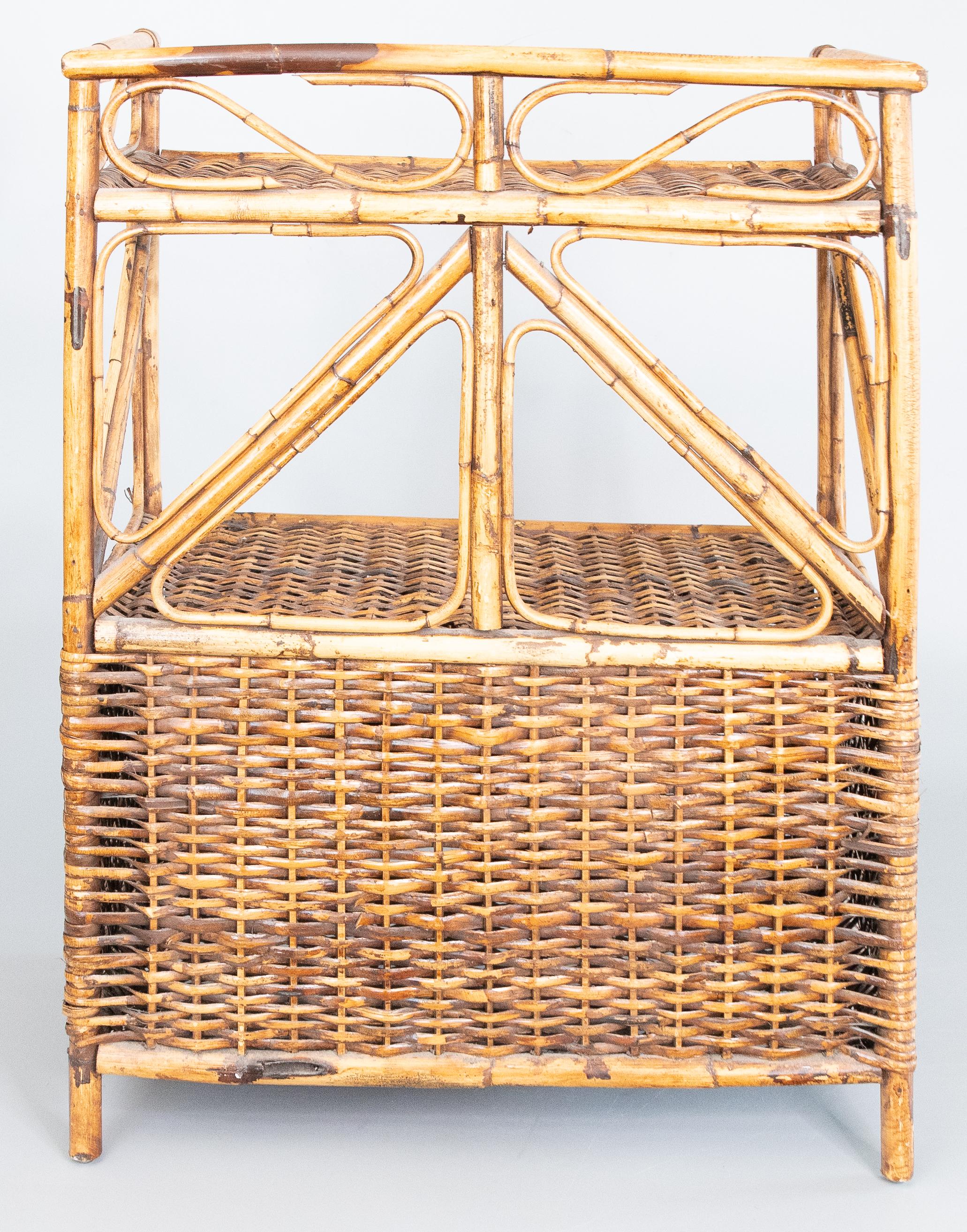 Vintage Bücherregal Etagere aus Bambus und Rattan mit Schränken im Zustand „Gut“ im Angebot in Pearland, TX