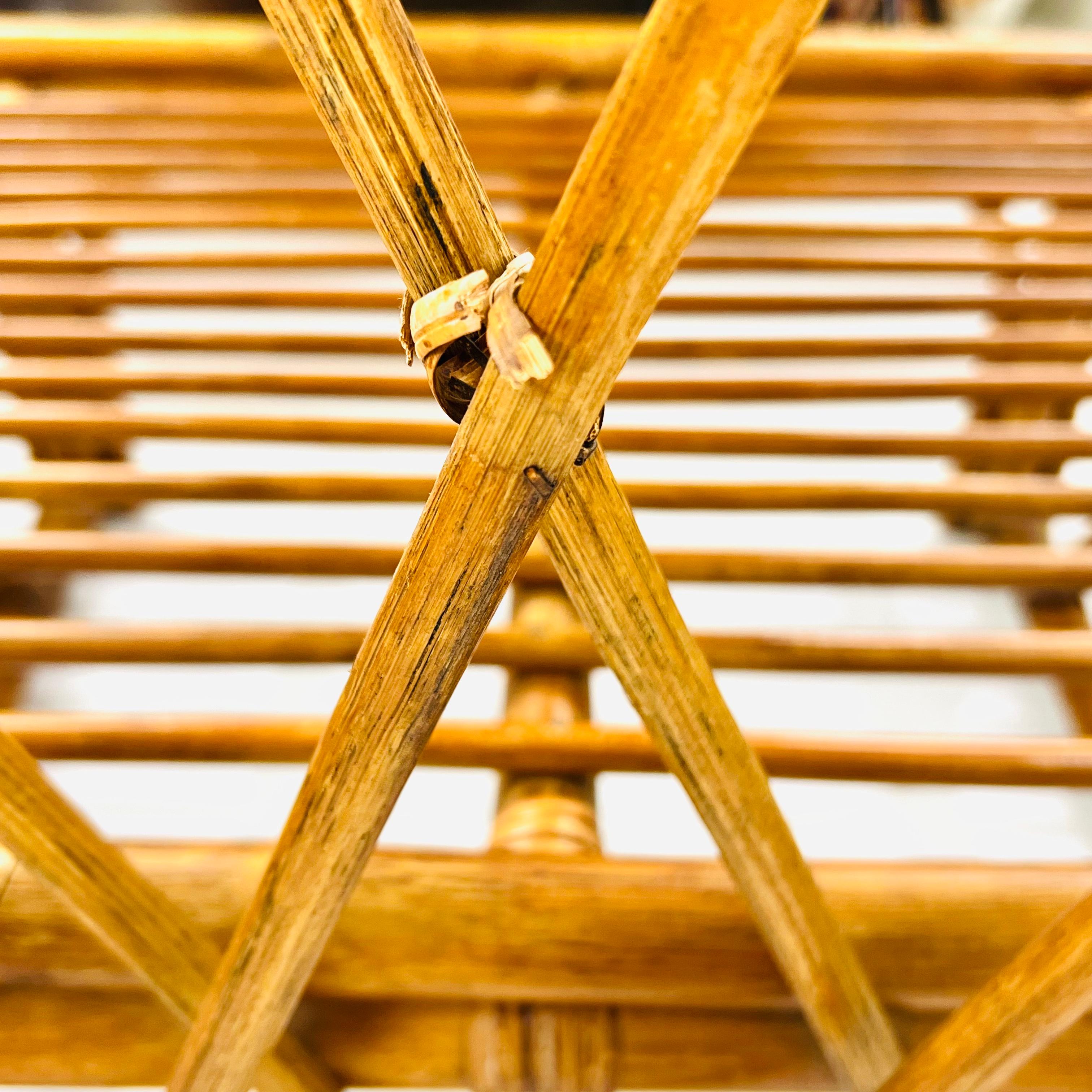 Vintage Bamboo & Rattan Chaise Lounge For Sale 5