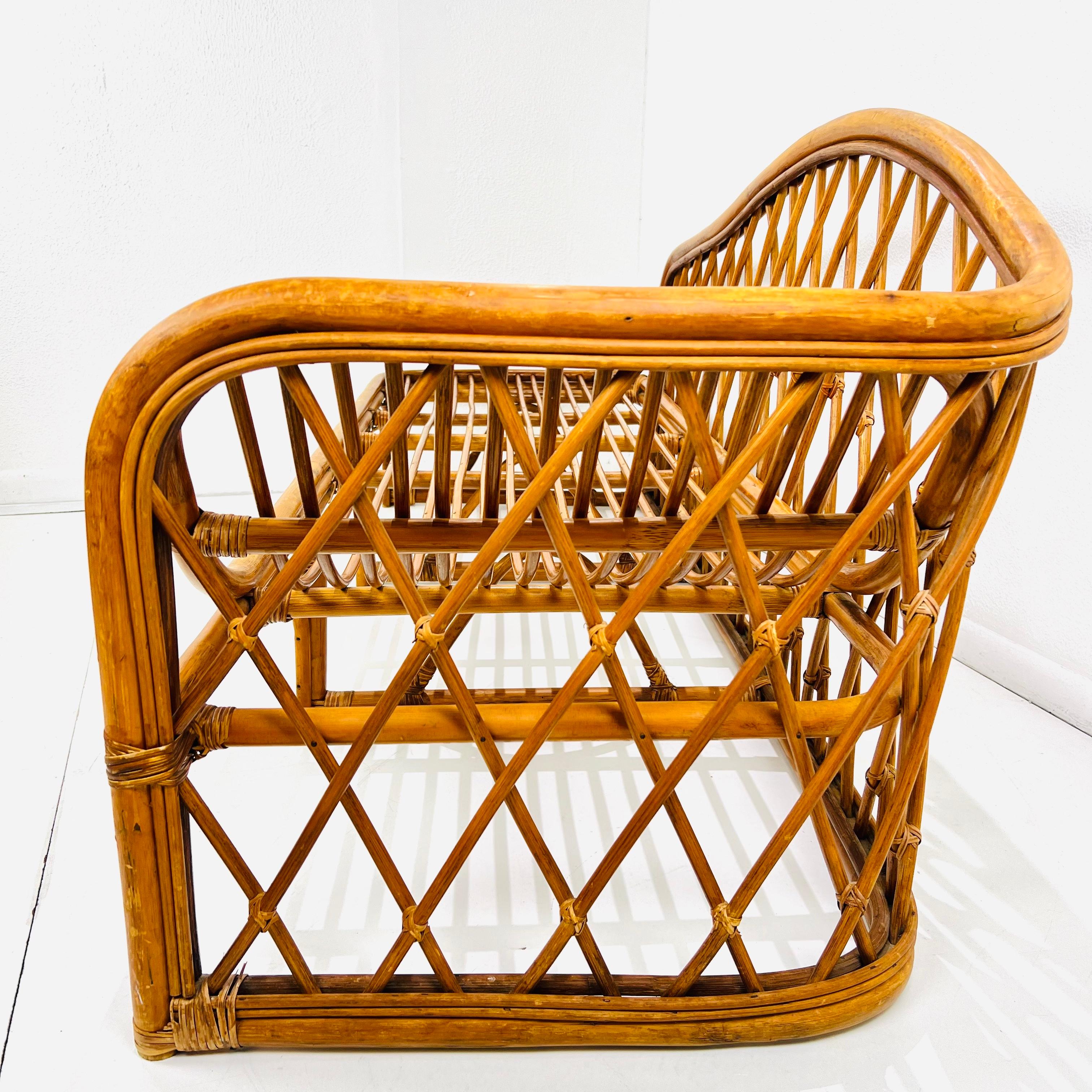 Vintage Bamboo & Rattan Chaise Lounge For Sale 1