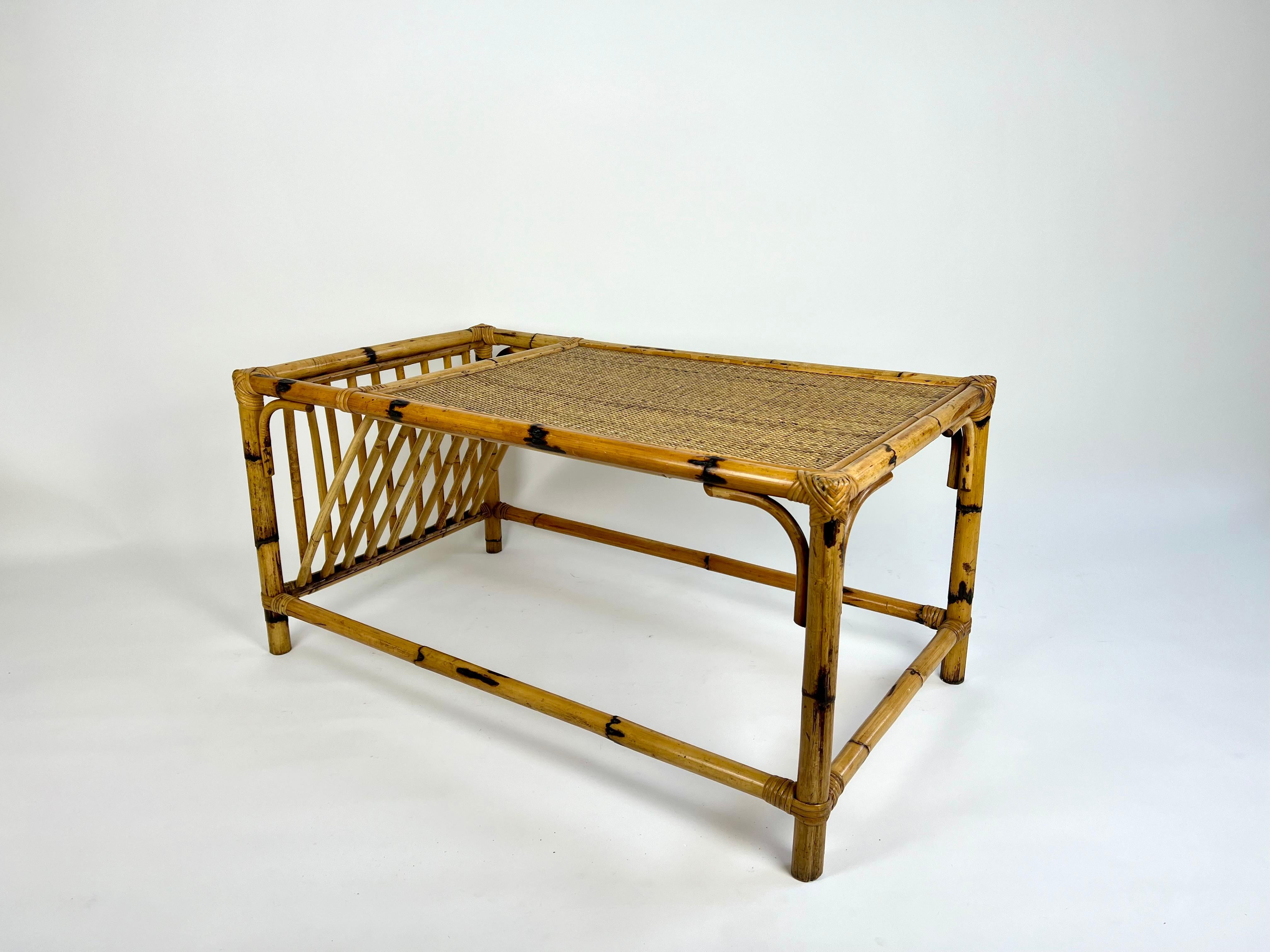 Vintage bamboo & rattan coffee table in the manner of Vivai del Sud. Italy 1980s For Sale 4