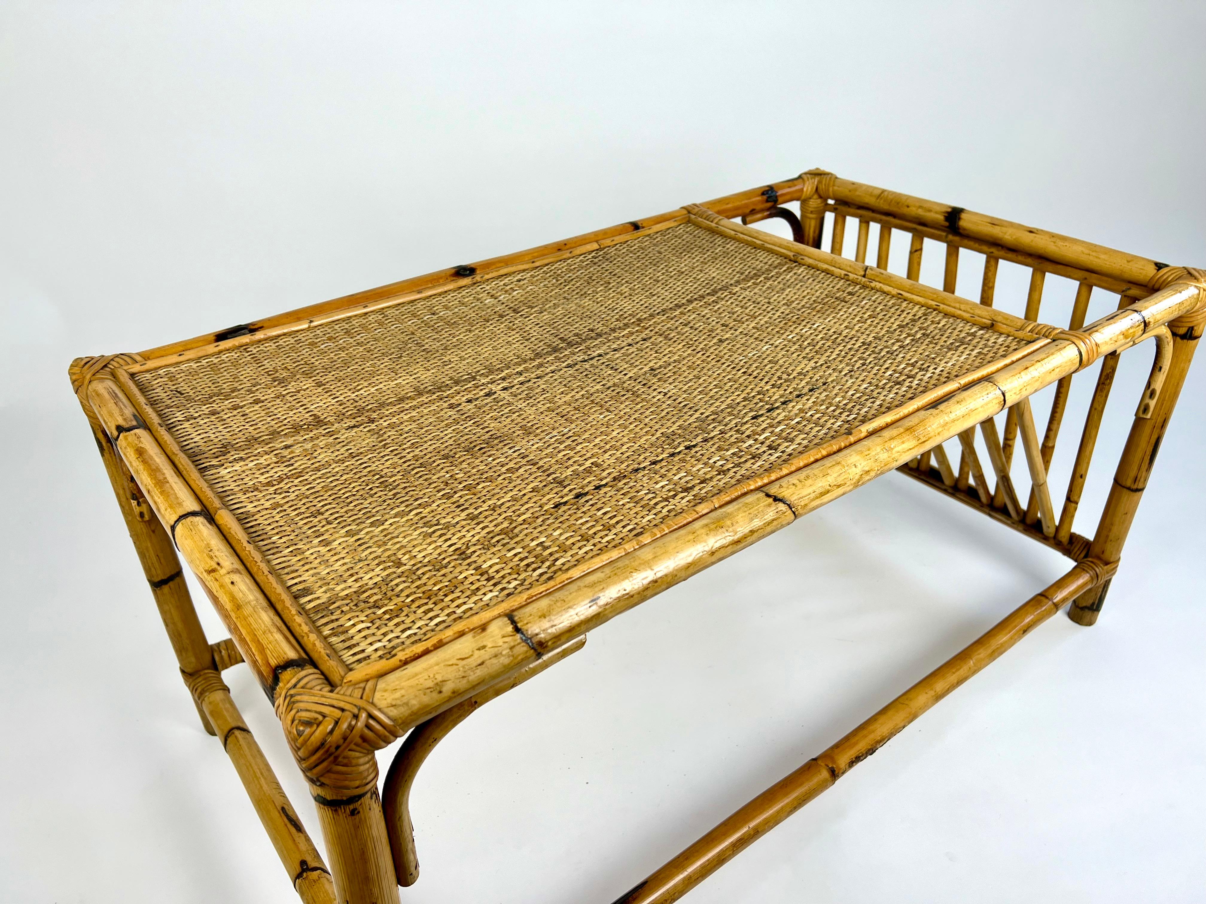 Vintage bamboo & rattan coffee table in the manner of Vivai del Sud. Italy 1980s For Sale 11