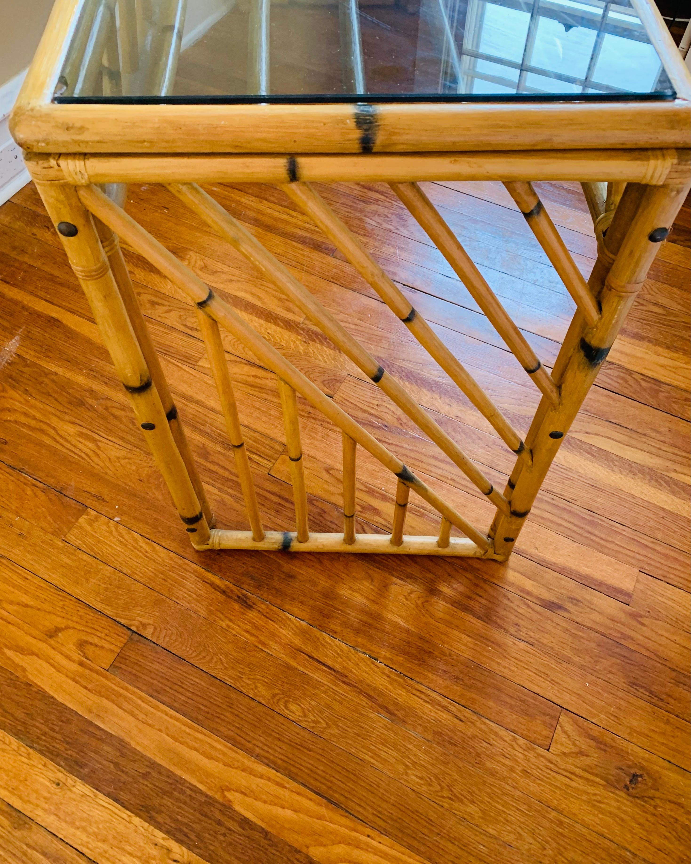Vintage Bamboo Rattan Fretwork Console Table with Coordinating Stools In Good Condition In Philadelphia, PA
