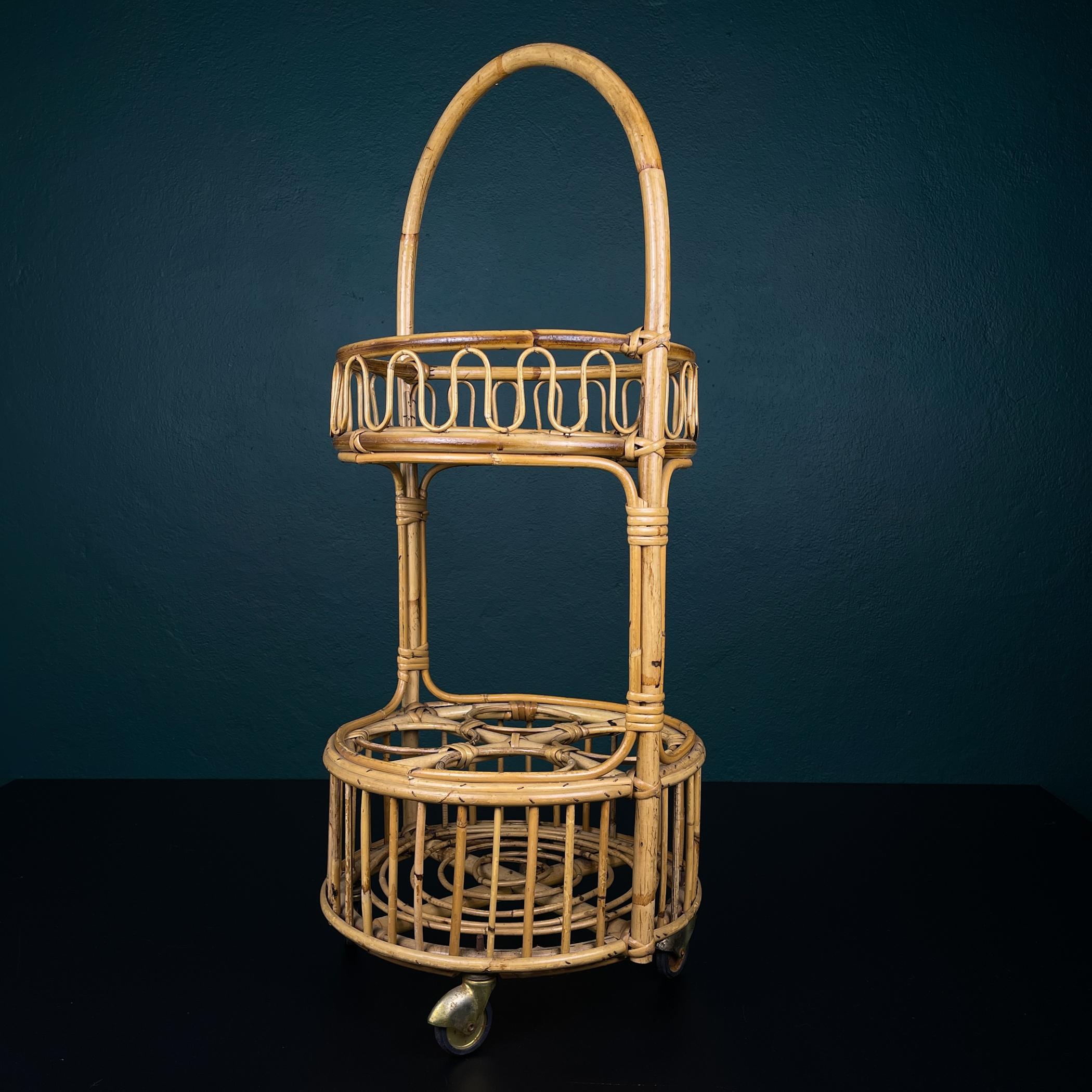 Carrello bar rotondo in bambù e rattan d'epoca, Italia anni '60 in vendita 9