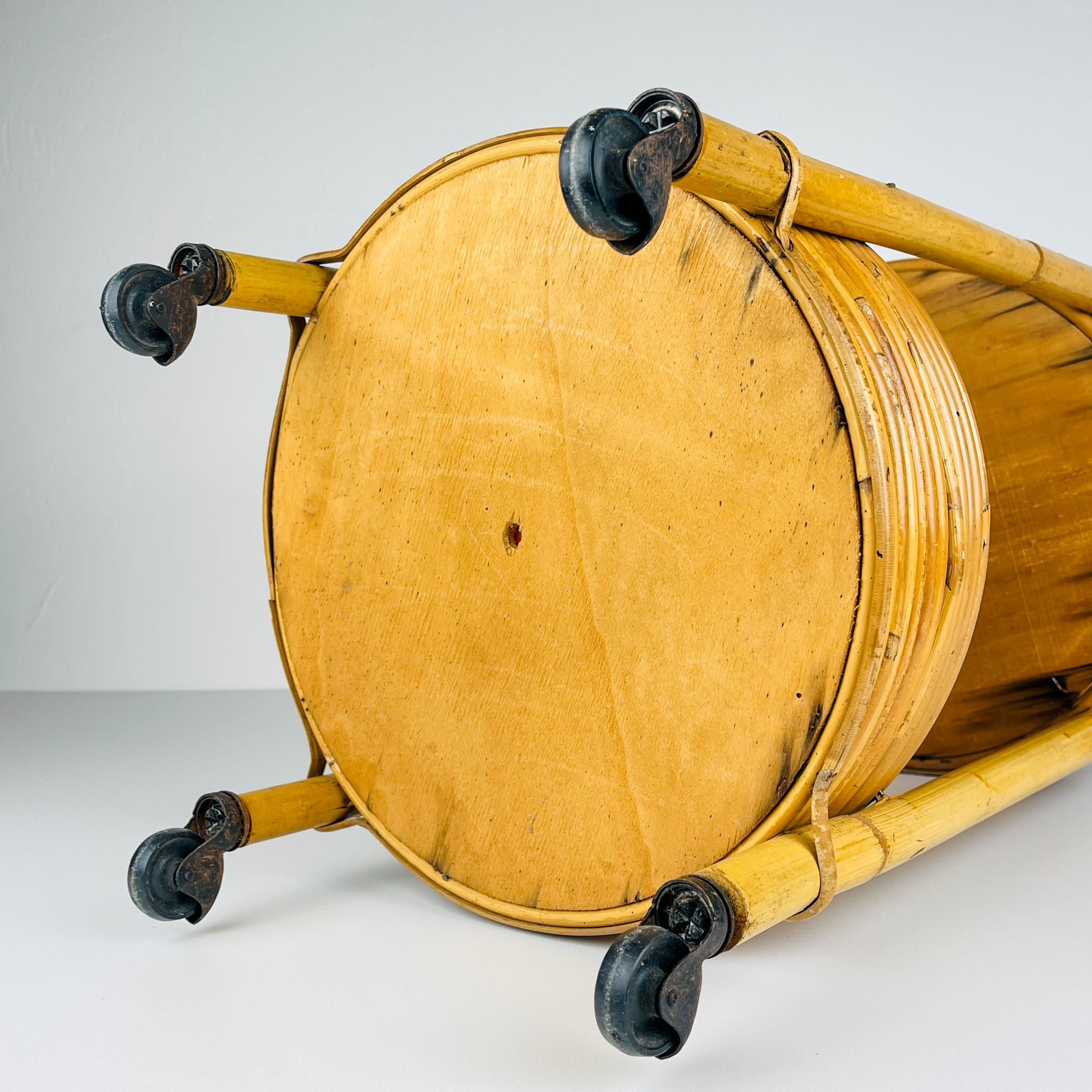 Italian Vintage bamboo & rattan round service bar cart, Italy 1960s