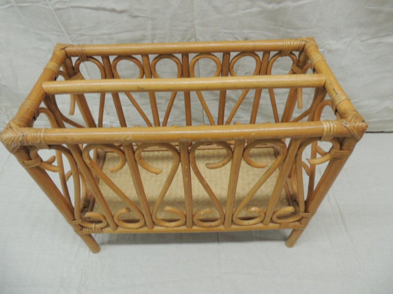 Vintage Bamboo Rectangular Shape Magazine Rack or Stand For Sale at 1stDibs