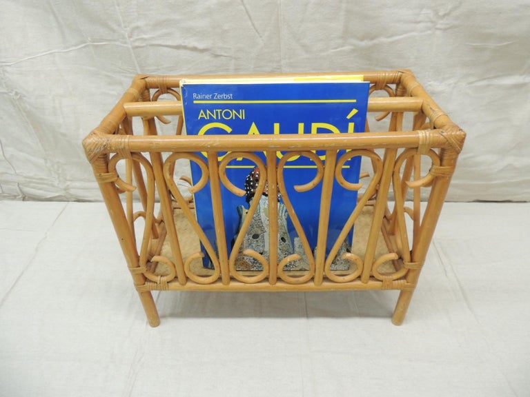Vintage Bamboo Rectangular Shape Magazine Rack or Stand For Sale at 1stDibs