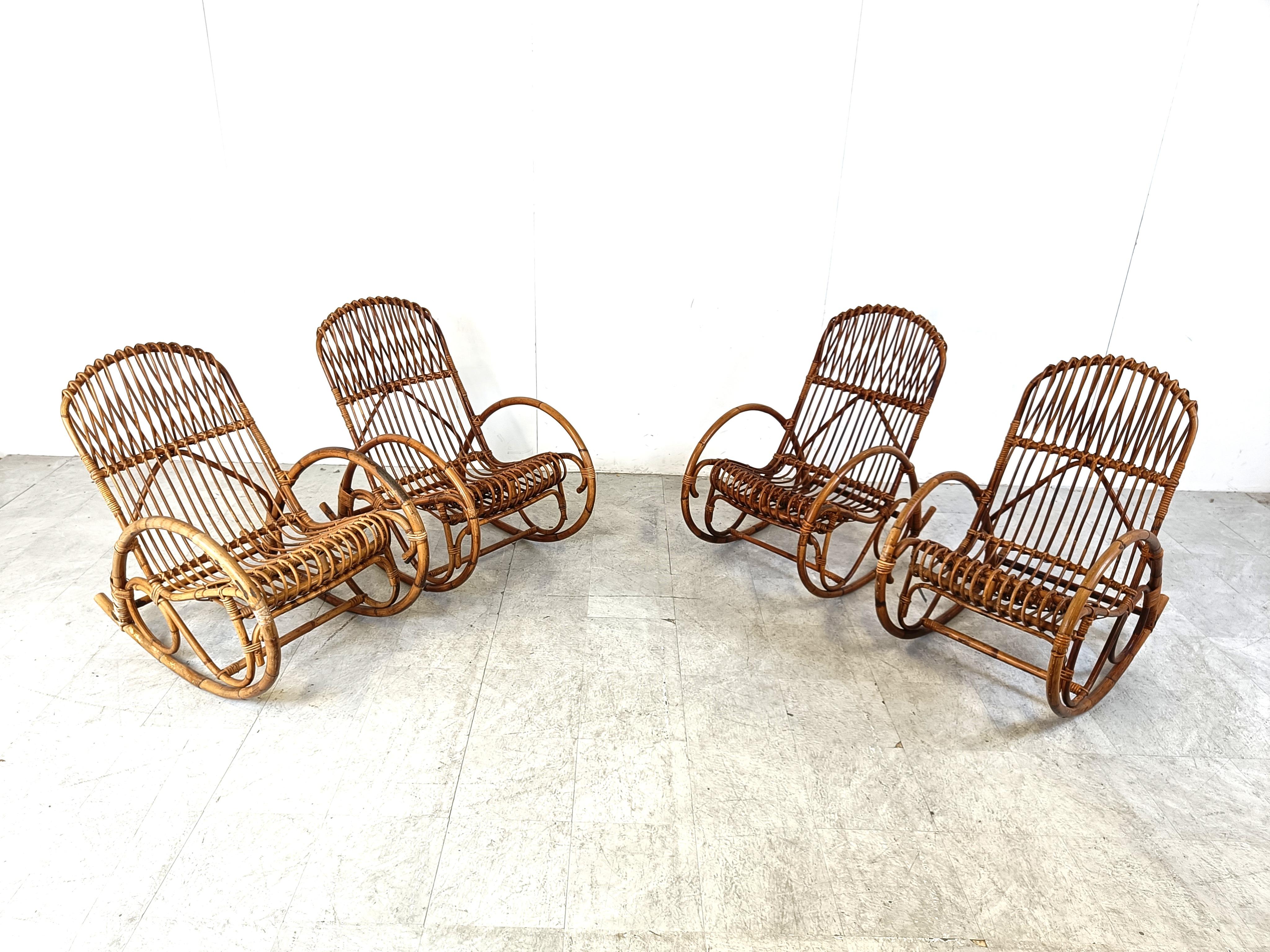 
Midcentury bamboo rocking chairs.

Great patio furniture or garden chairs

Good condition.

1960s - italy

Height:  95cm
Width: 60cm
Depth: 90cm
Seat height: 50cm

Ref.: 652144

* Price is per chair